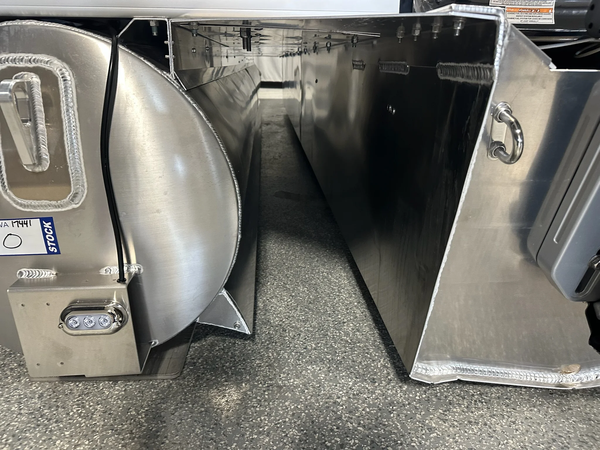 2026 Premier 230SOLARIS Image Thumbnail #23