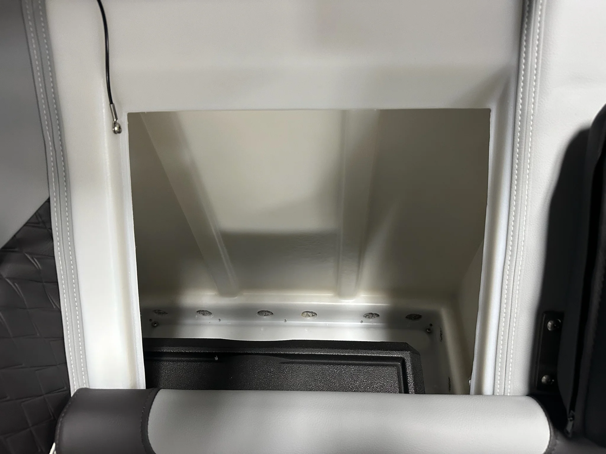 2026 Premier 230SOLARIS Image Thumbnail #37