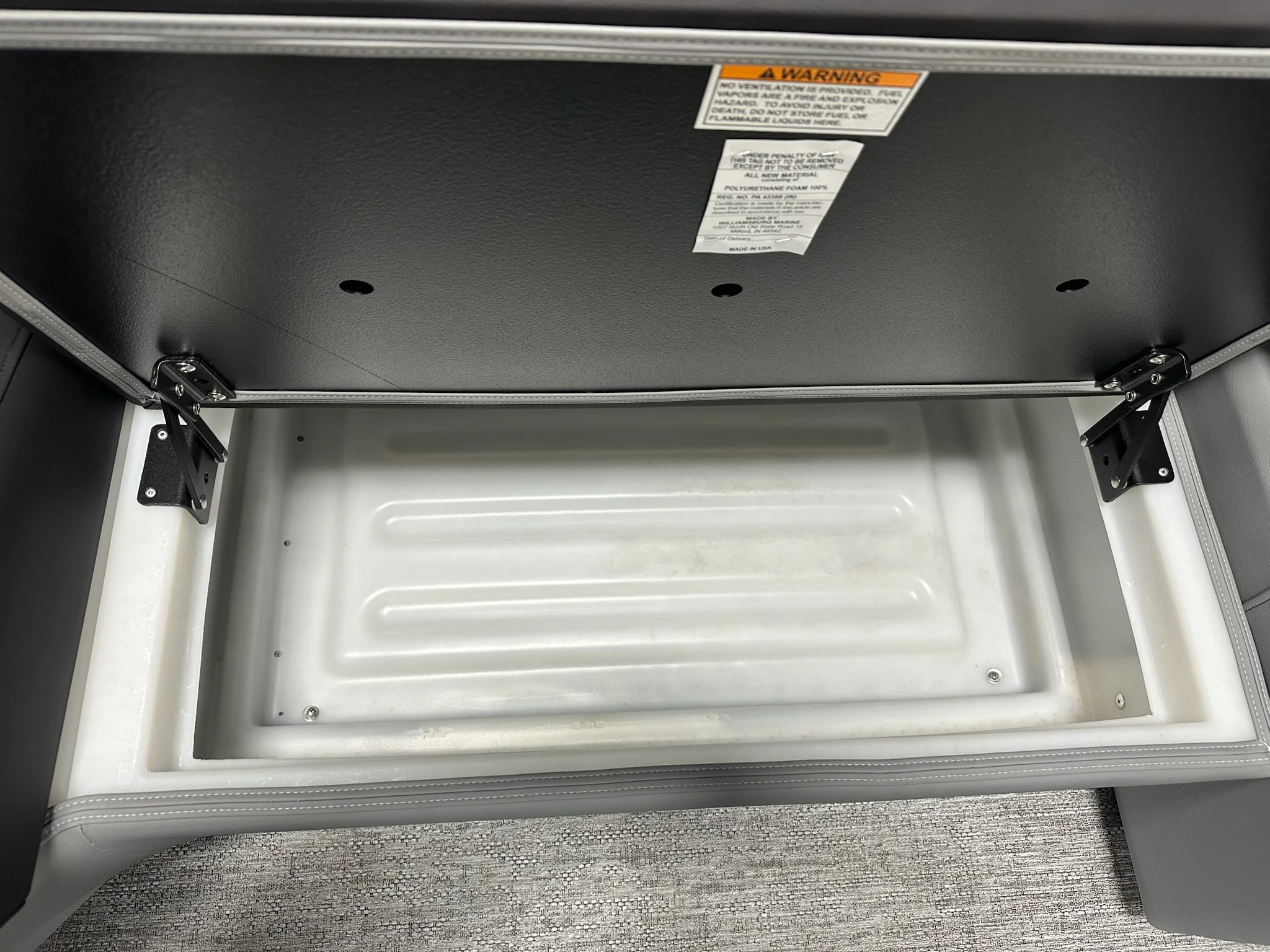 2026 Premier 230SOLARIS Image Thumbnail #40