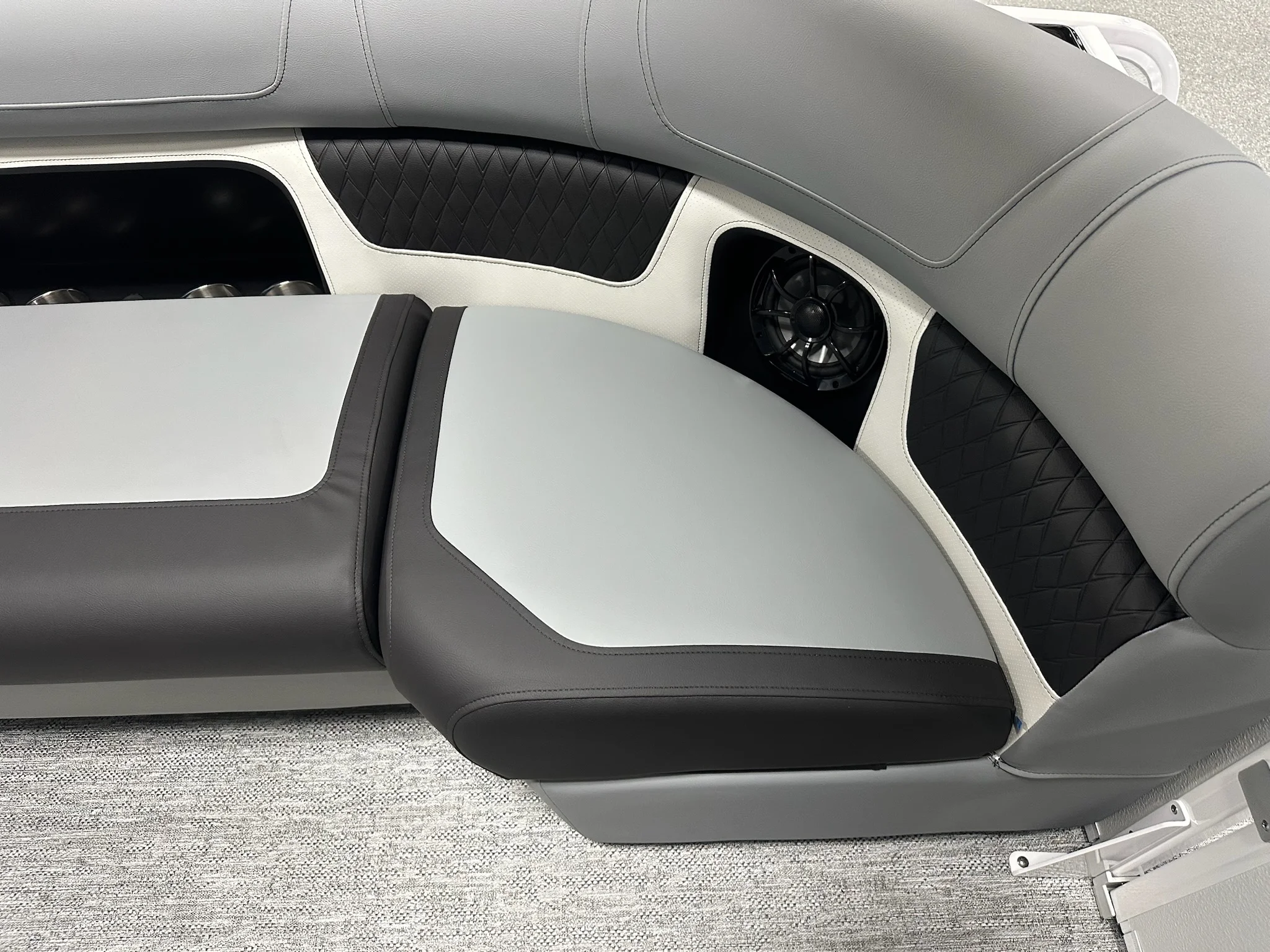 2026 Premier 230SOLARIS Image Thumbnail #38