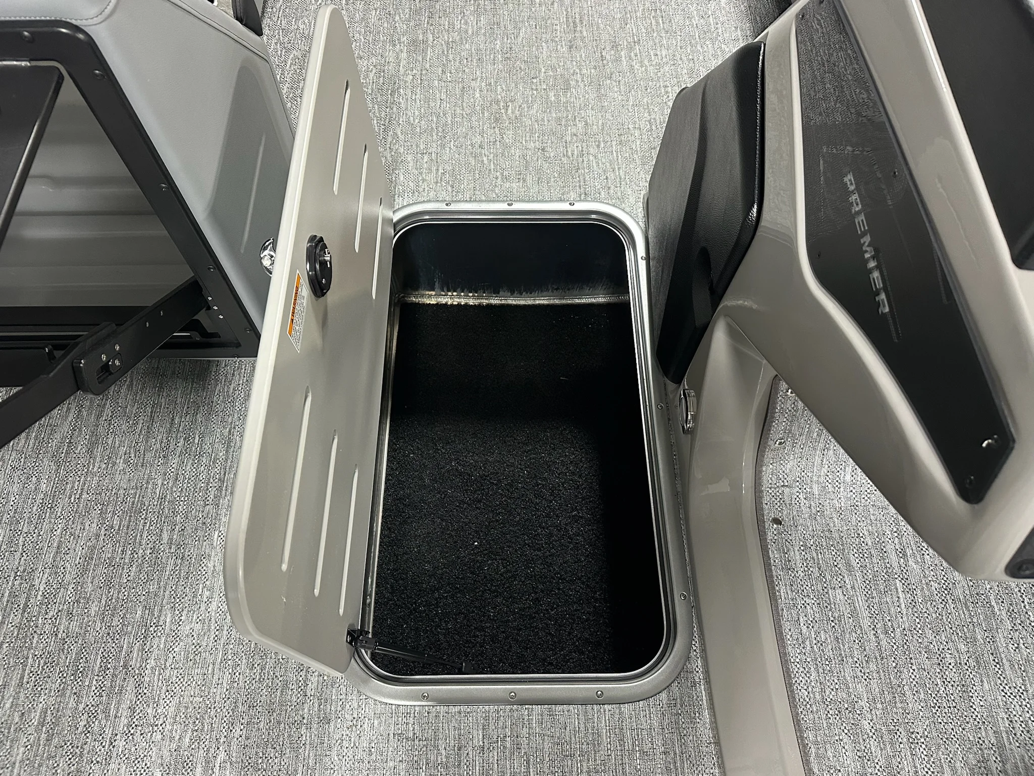 2026 Premier 230SOLARIS Image Thumbnail #57