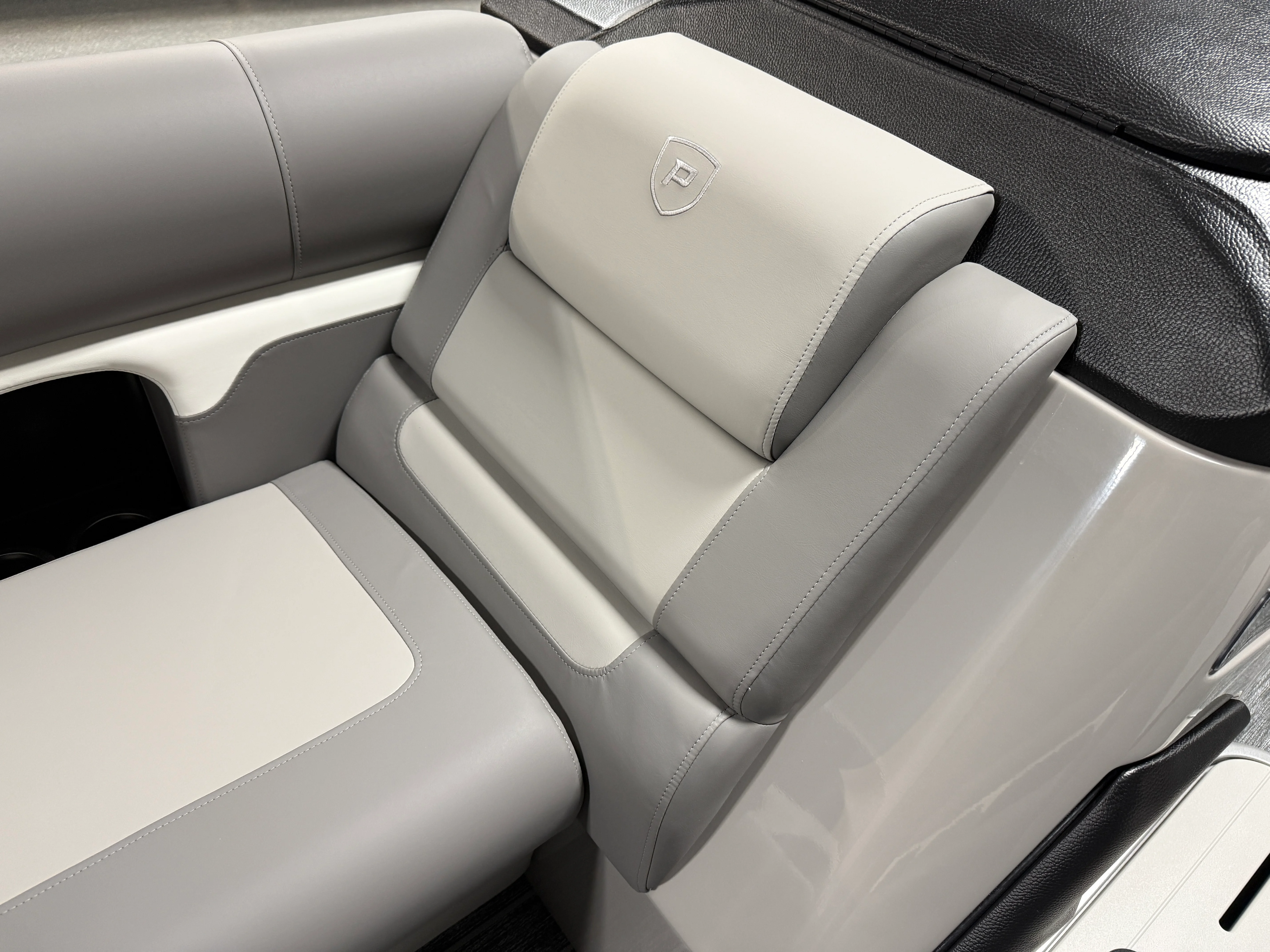 2026 Premier 230SUNSATION Image Thumbnail #23