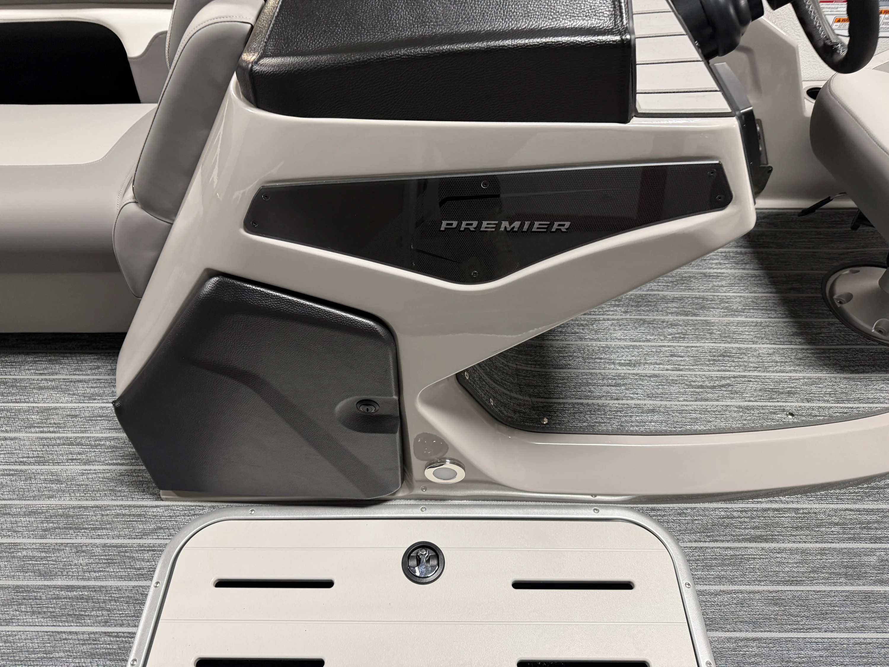 2026 Premier 230SUNSATION Image Thumbnail #33