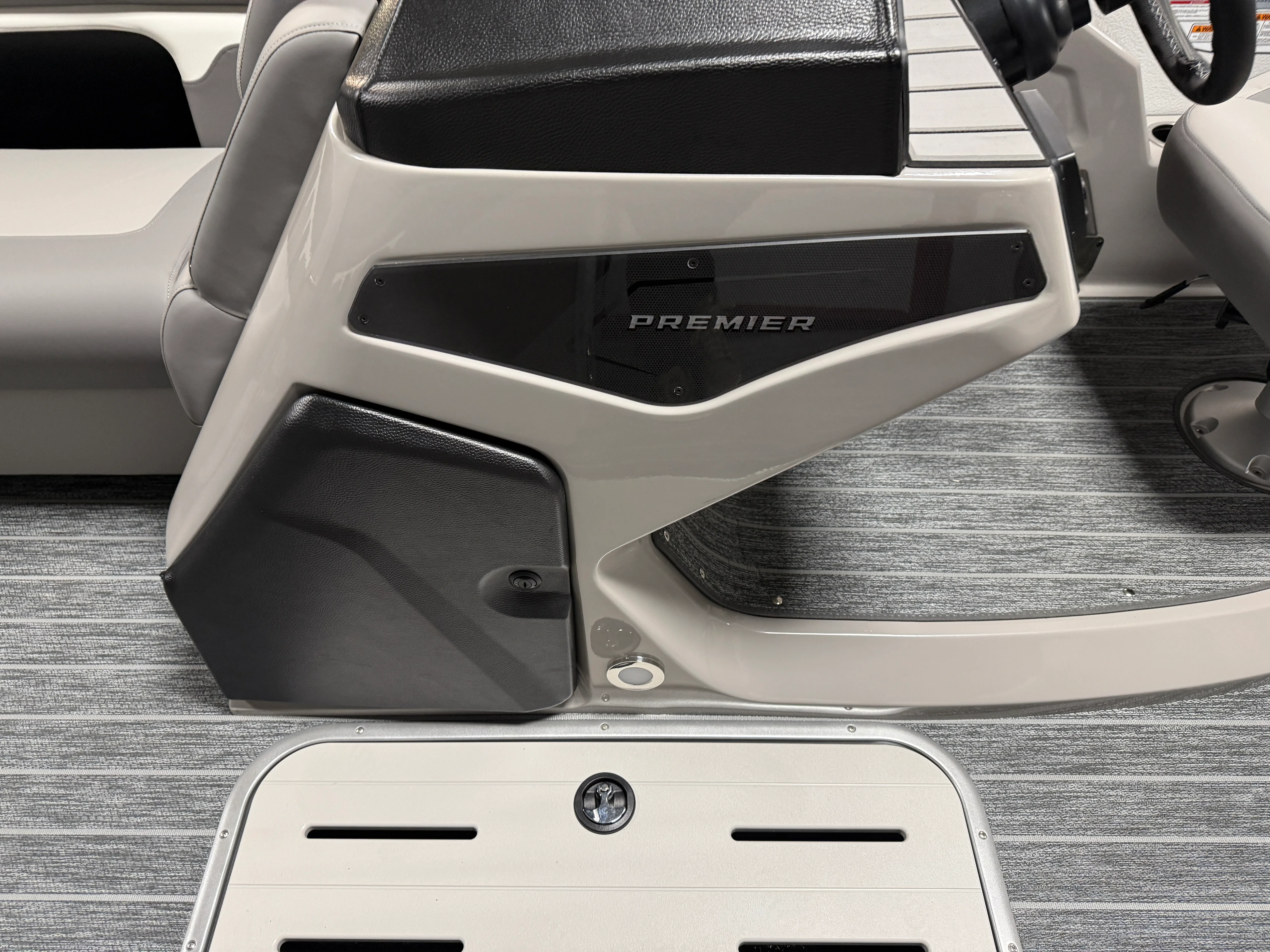 2026 Premier 230SUNSATION Image Thumbnail #33