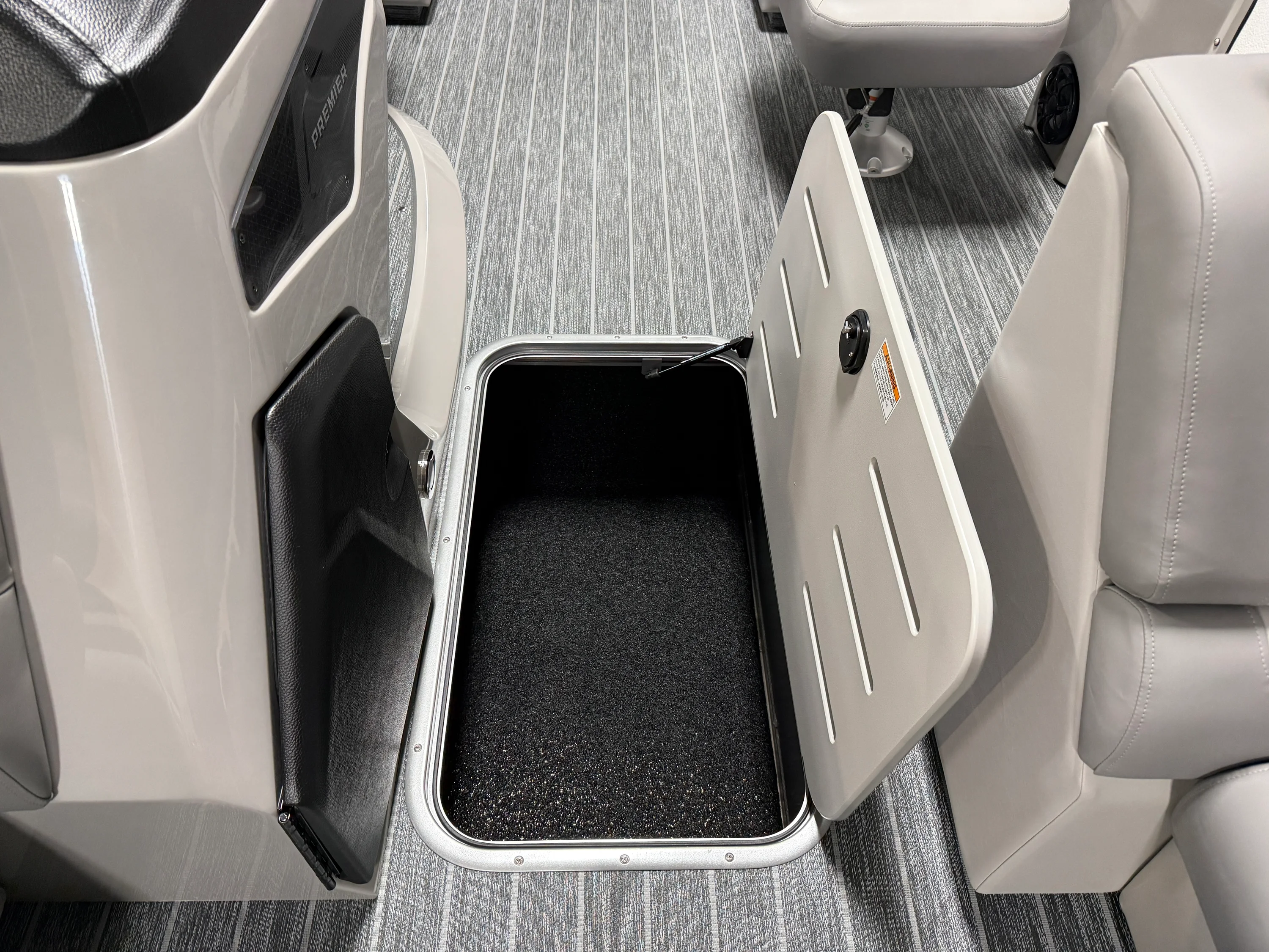 2026 Premier 230SUNSATION Image Thumbnail #25