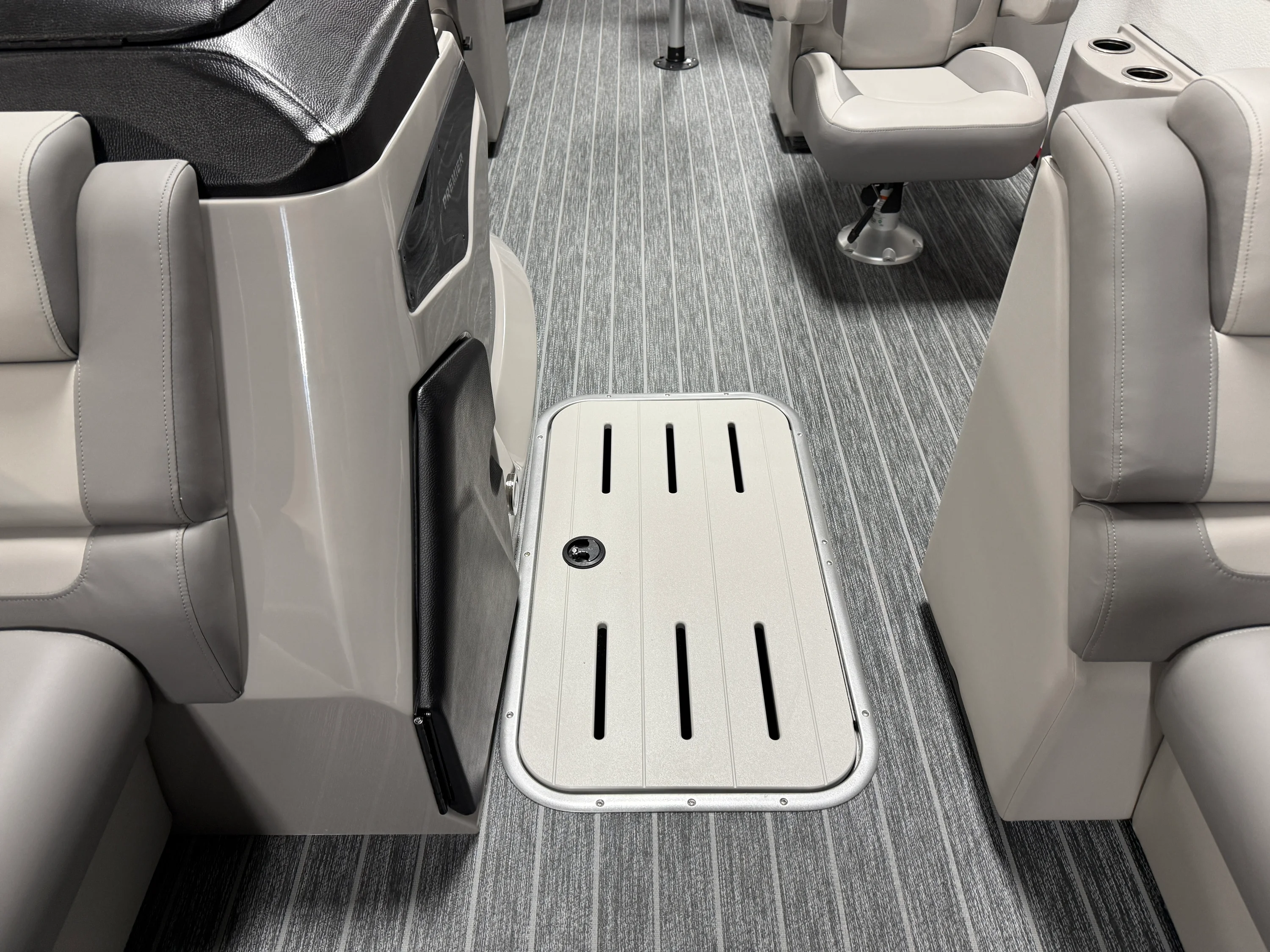 2026 Premier 230SUNSATION Image Thumbnail #24