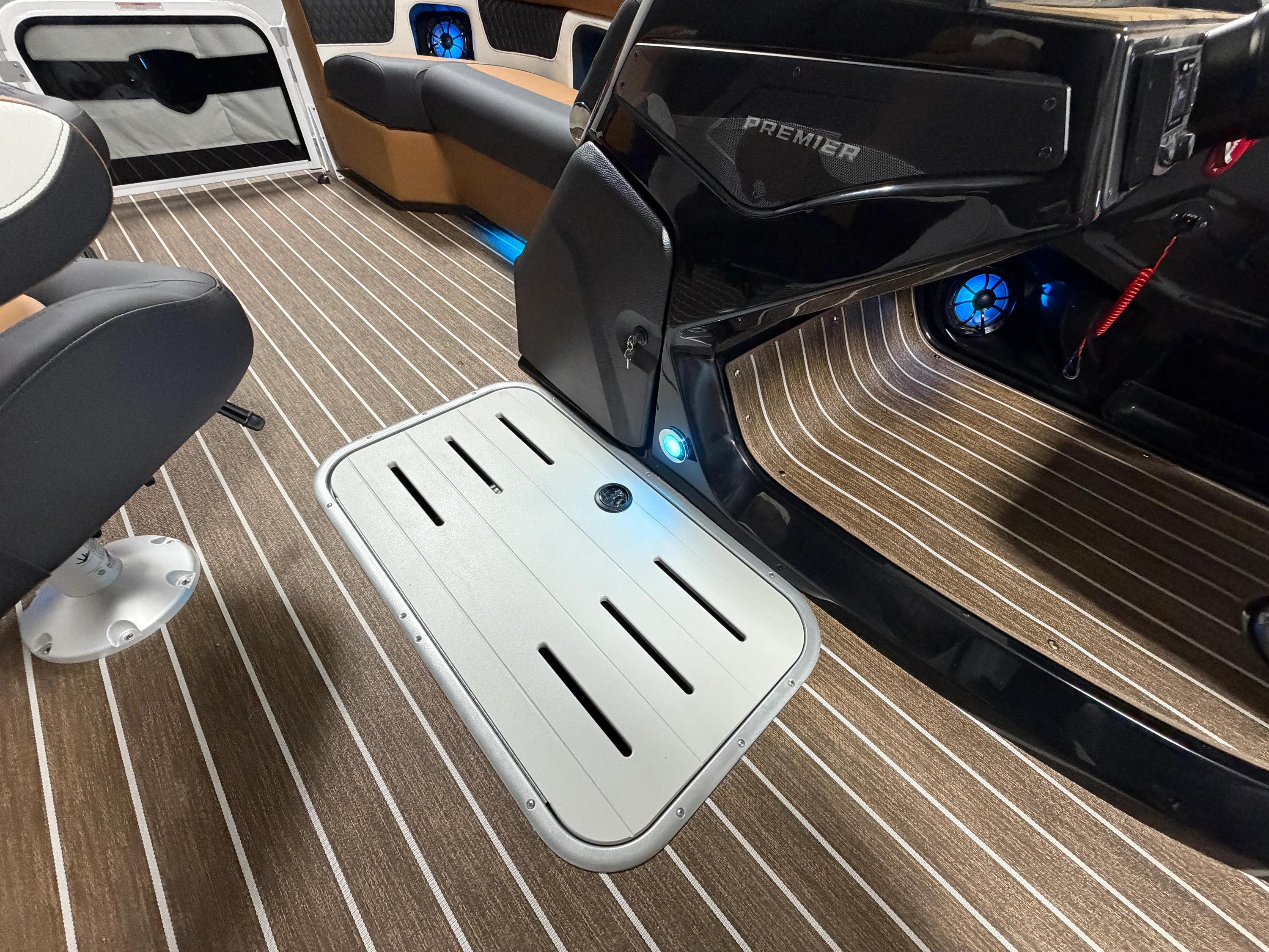 2026 Premier 230SOLARIS Image Thumbnail #64