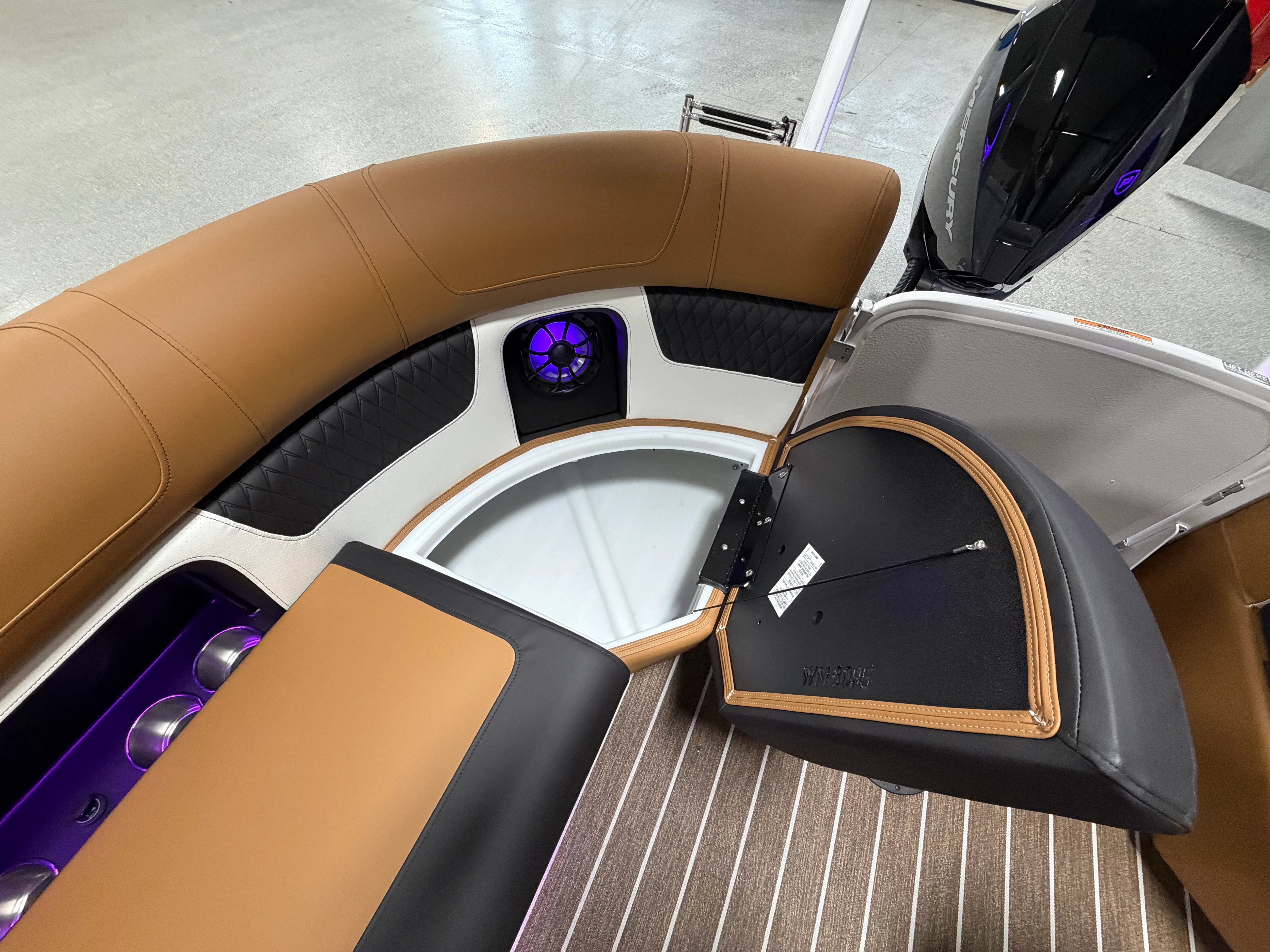 2026 Premier 230SOLARIS Image Thumbnail #36