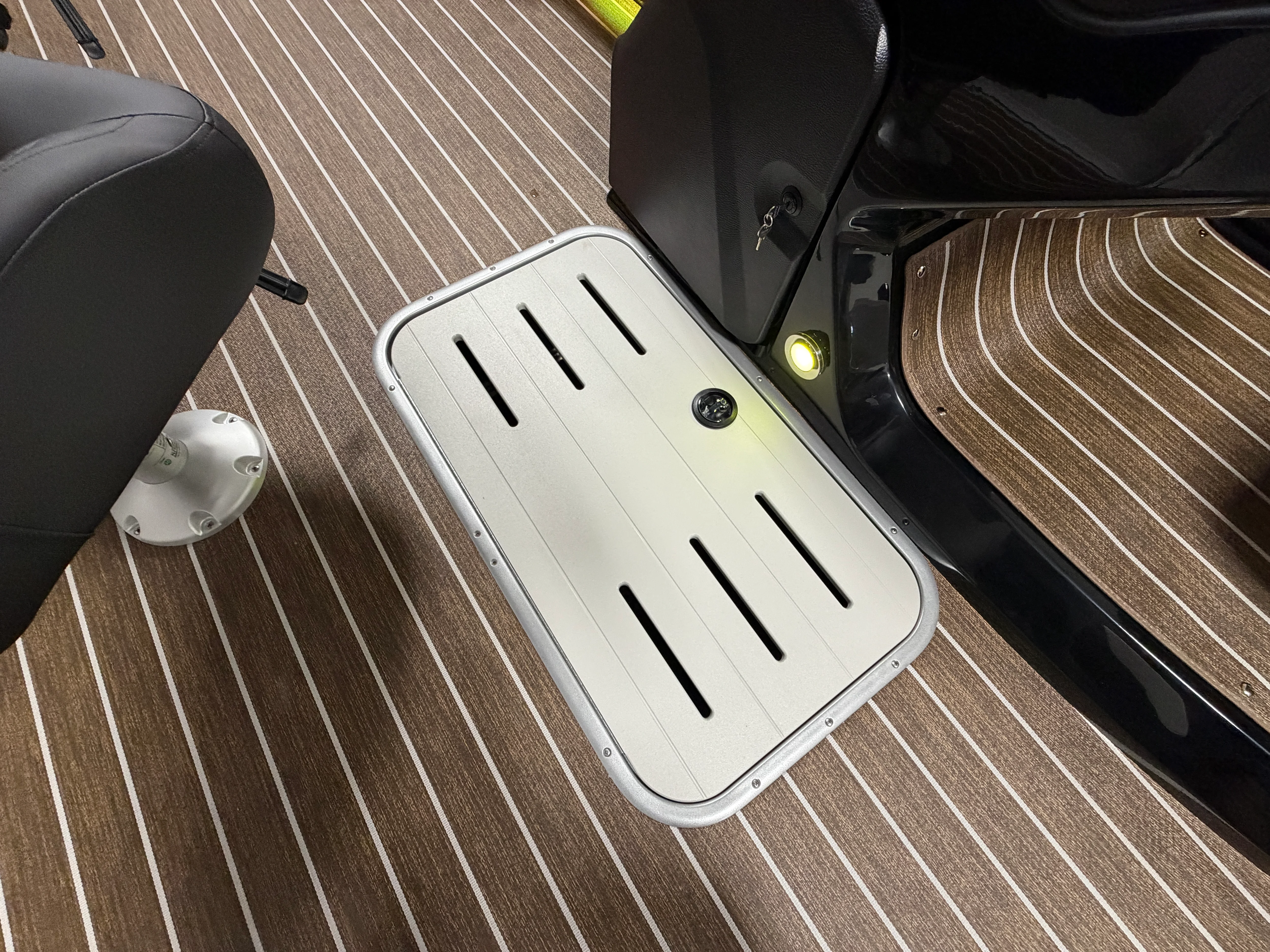 2026 Premier 230SOLARIS Image Thumbnail #66