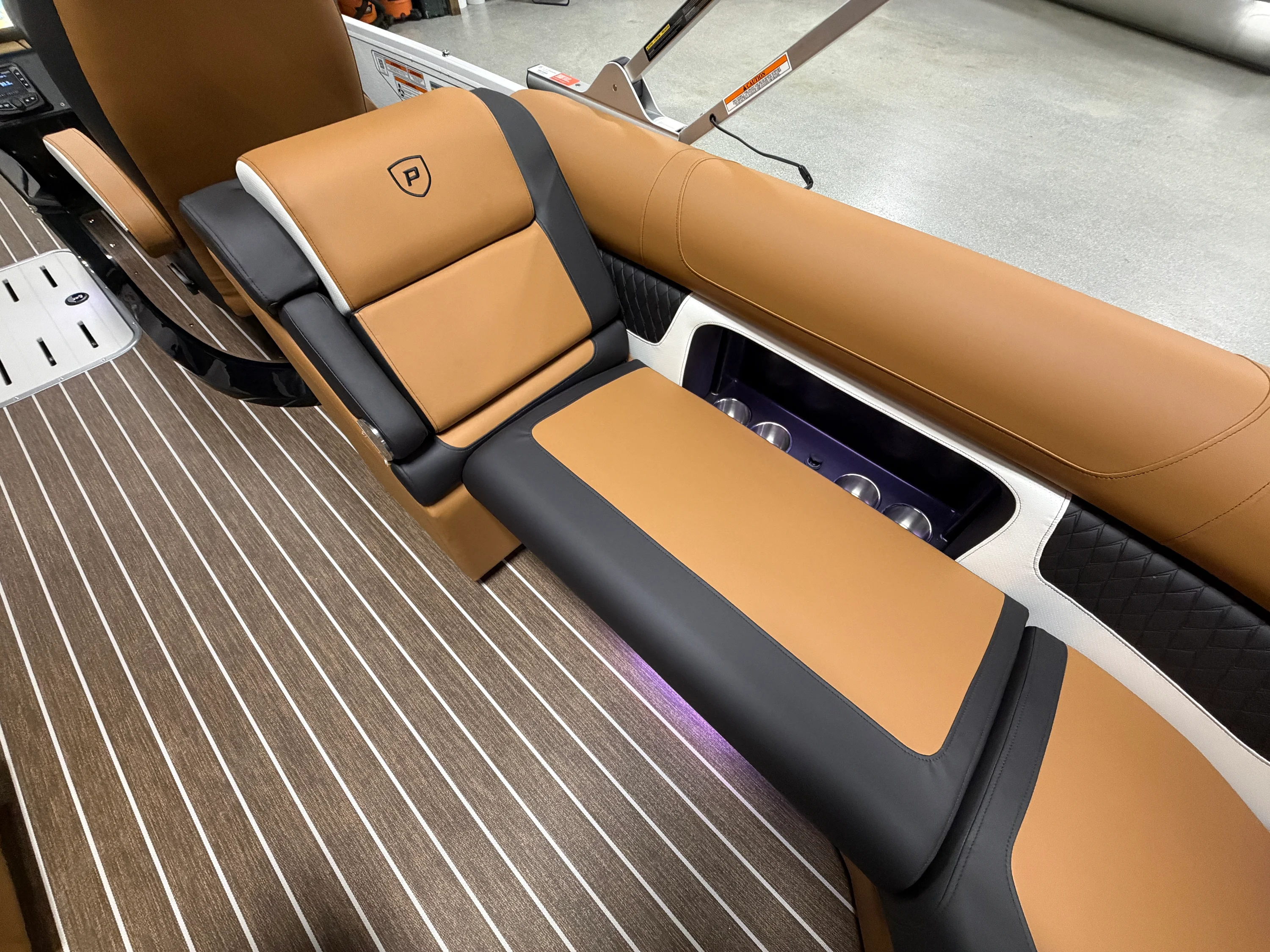 2026 Premier 230SOLARIS Image Thumbnail #37