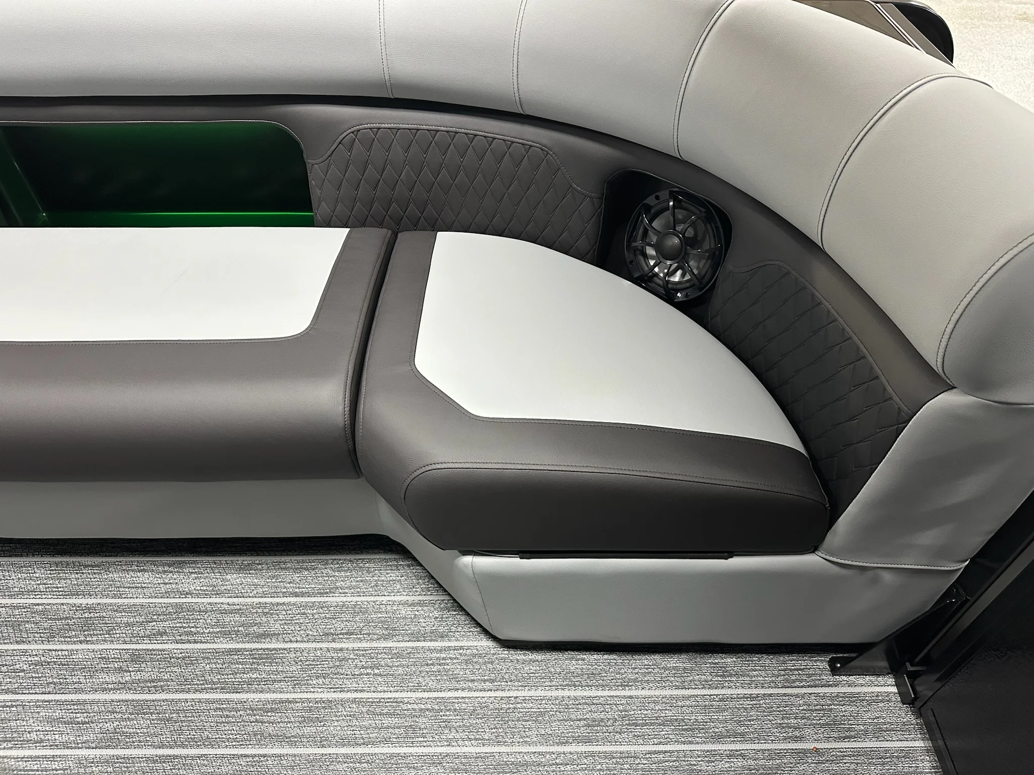 2026 Premier 230SUNSATION Image Thumbnail #24