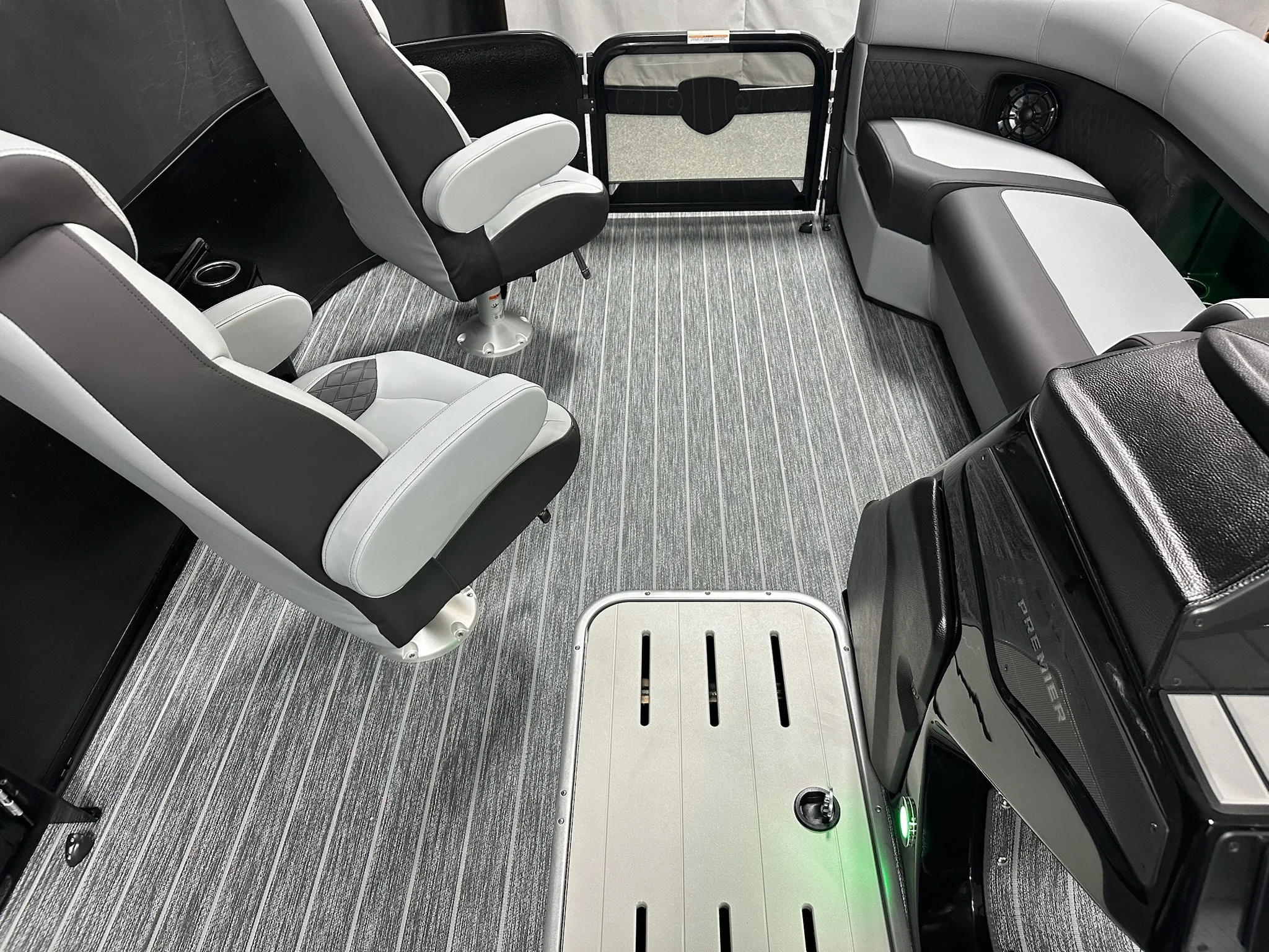 2026 Premier 230SUNSATION Image Thumbnail #51