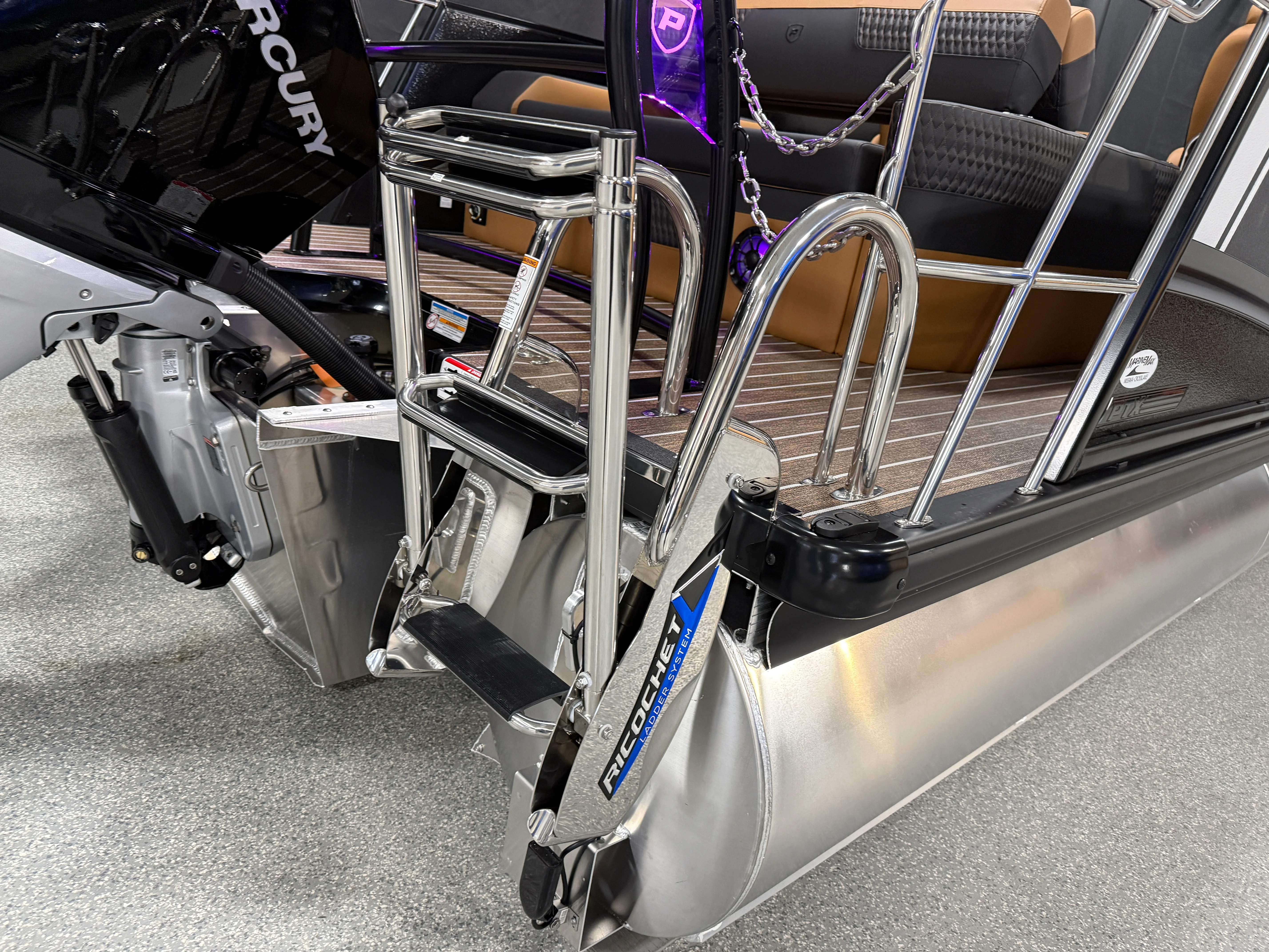 2026 Premier 230SOLARIS Image Thumbnail #18