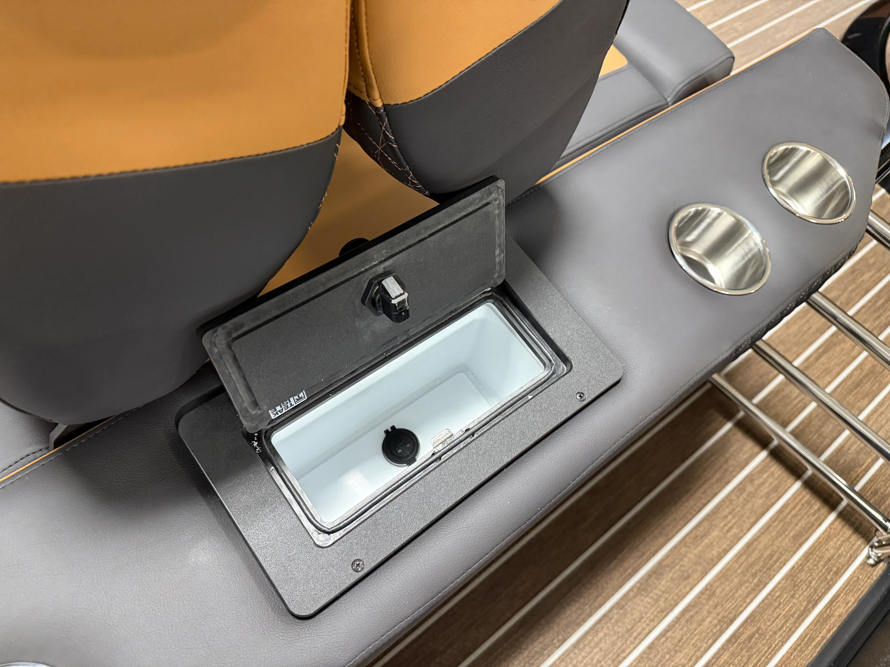 2026 Premier 230SOLARIS Image Thumbnail #36