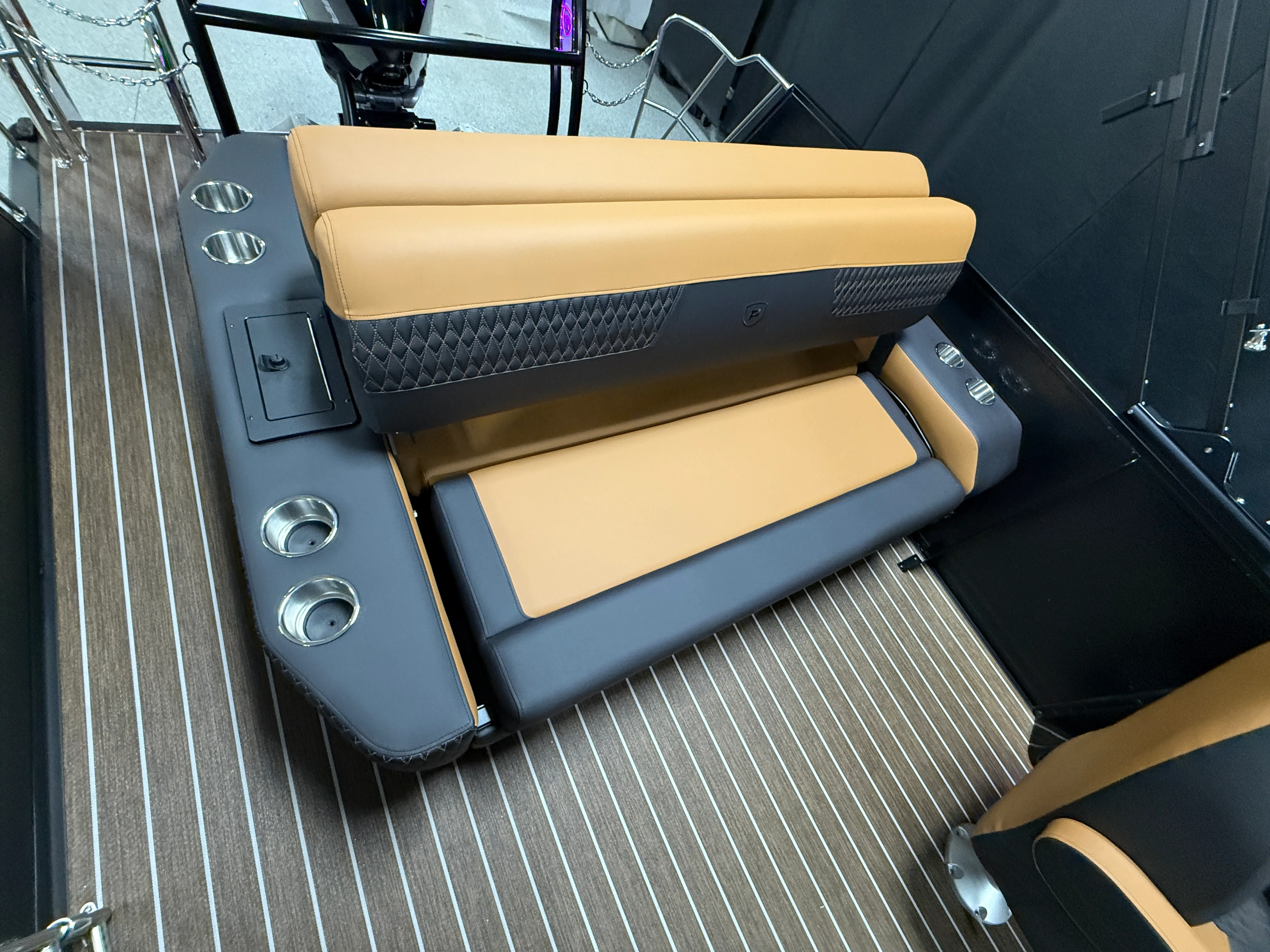 2026 Premier 230SOLARIS Image Thumbnail #40