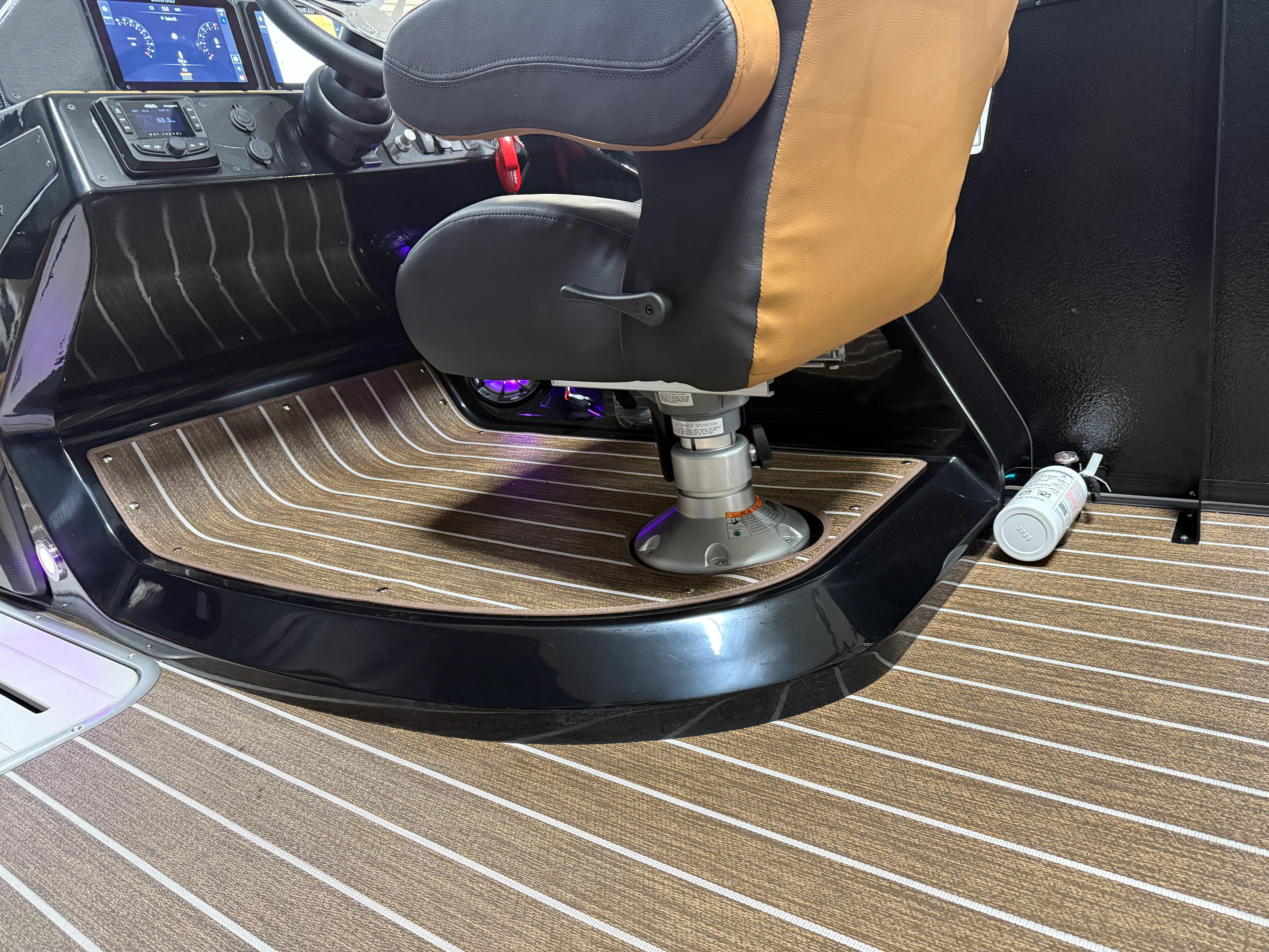 2026 Premier 230SOLARIS Image Thumbnail #58