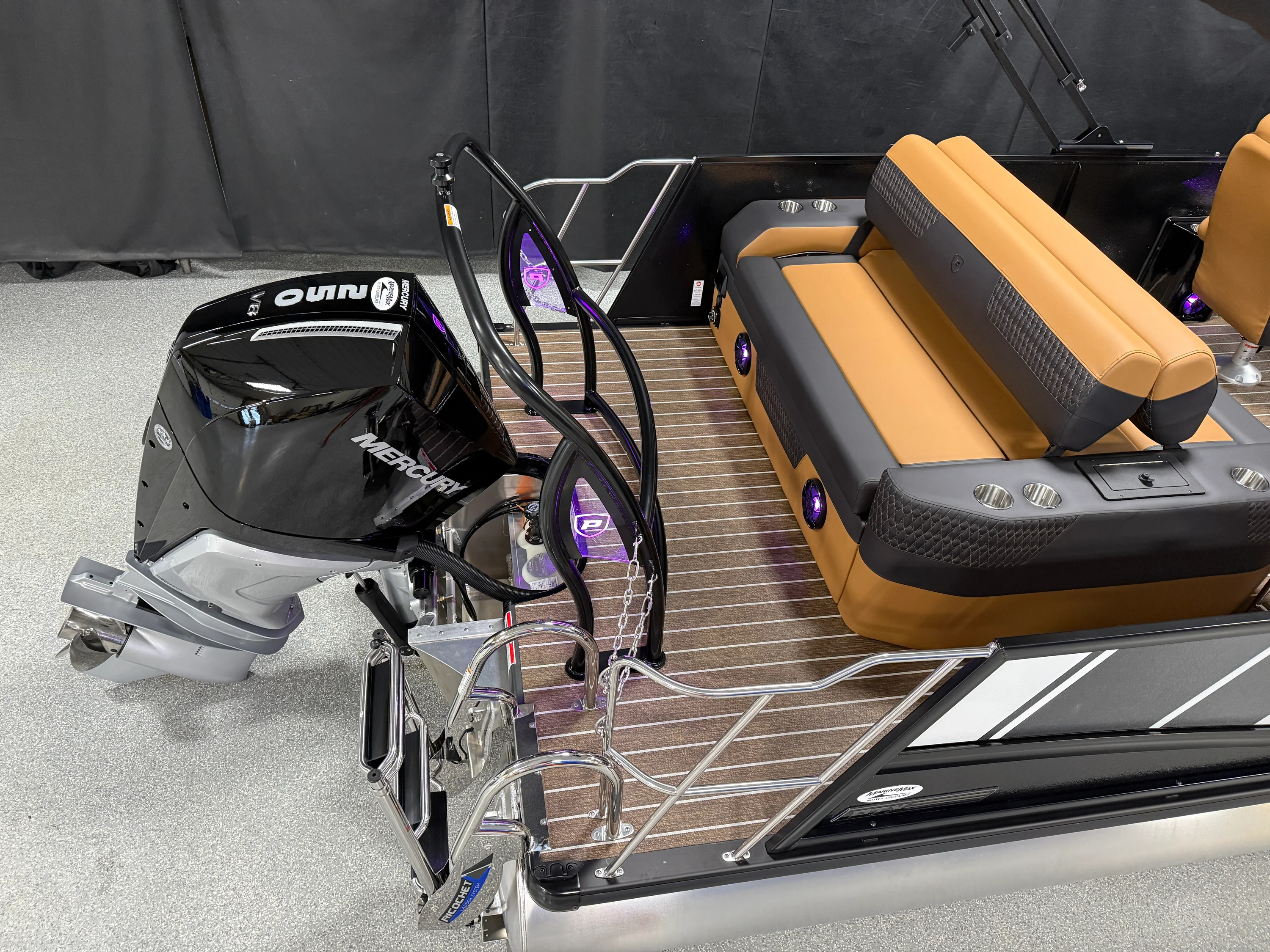 2026 Premier 230SOLARIS Image Thumbnail #10