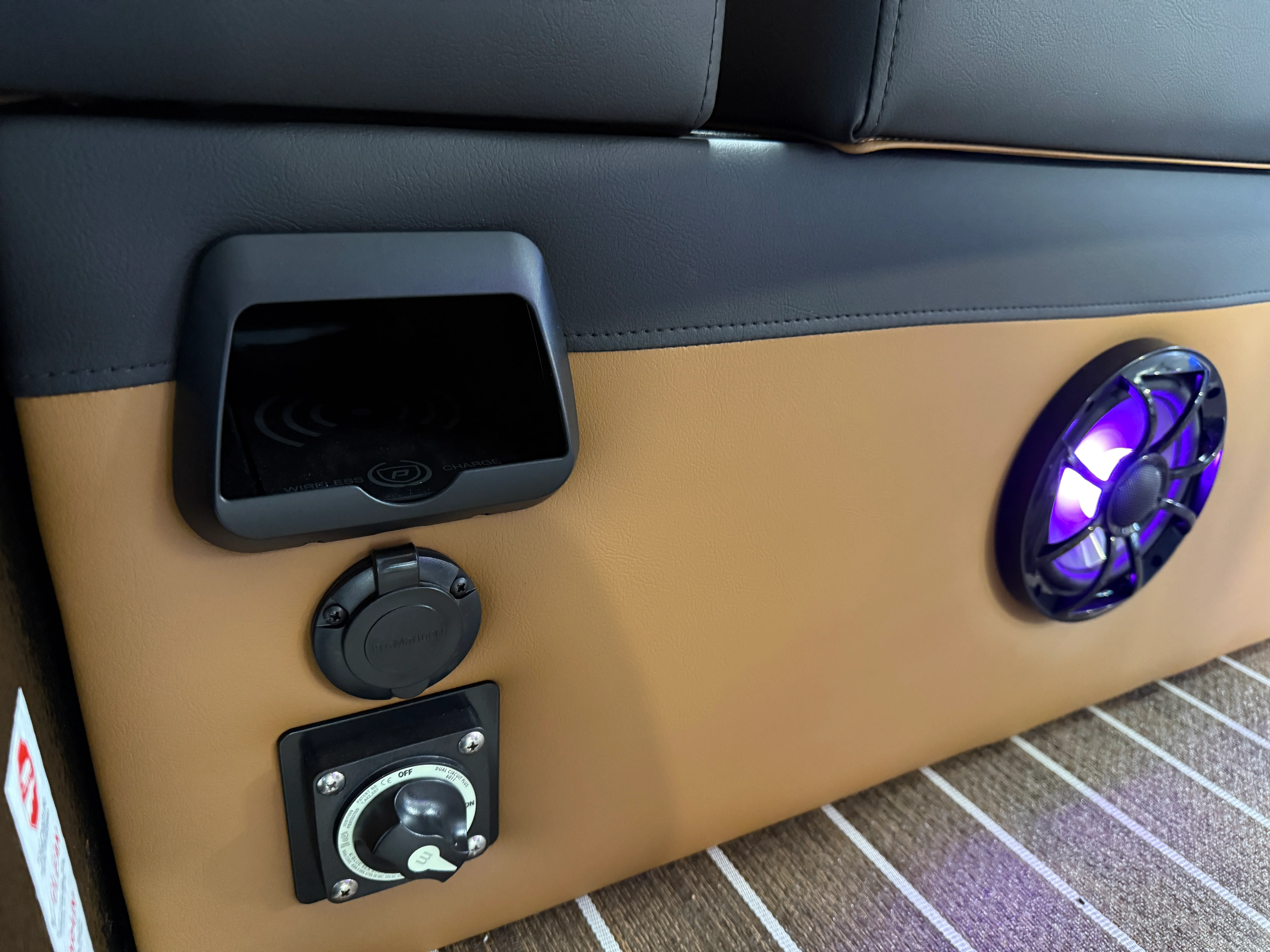 2026 Premier 230SOLARIS Image Thumbnail #29