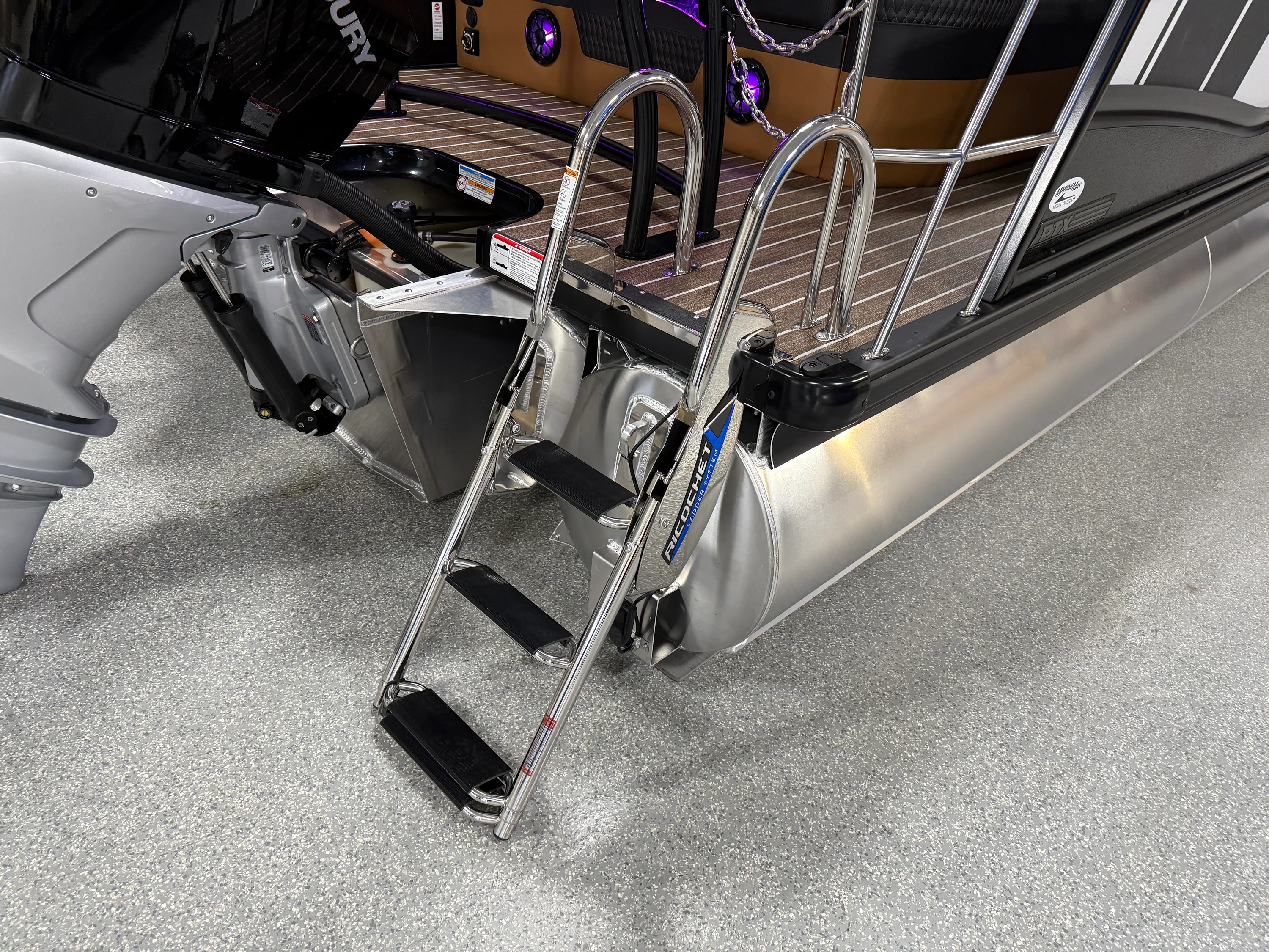 2026 Premier 230SOLARIS Image Thumbnail #20