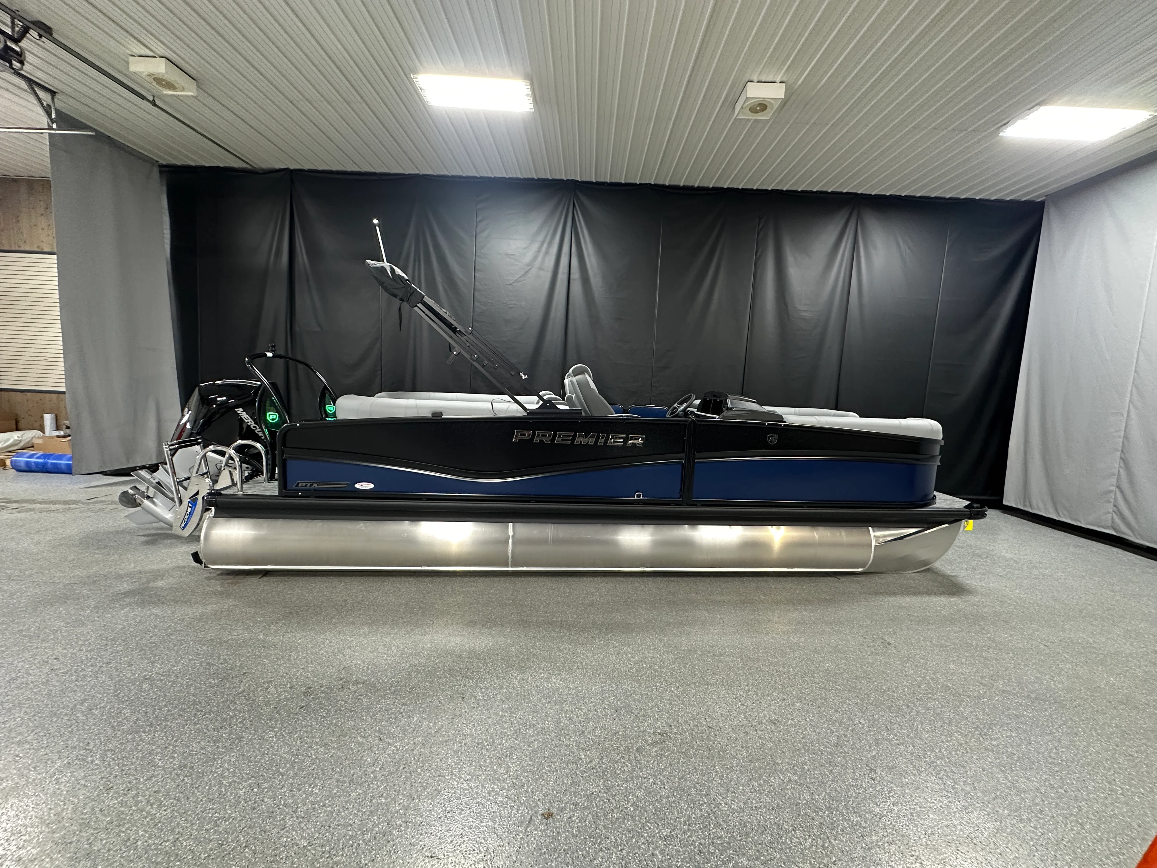 2026 Premier 230SOLARIS Image Thumbnail #0