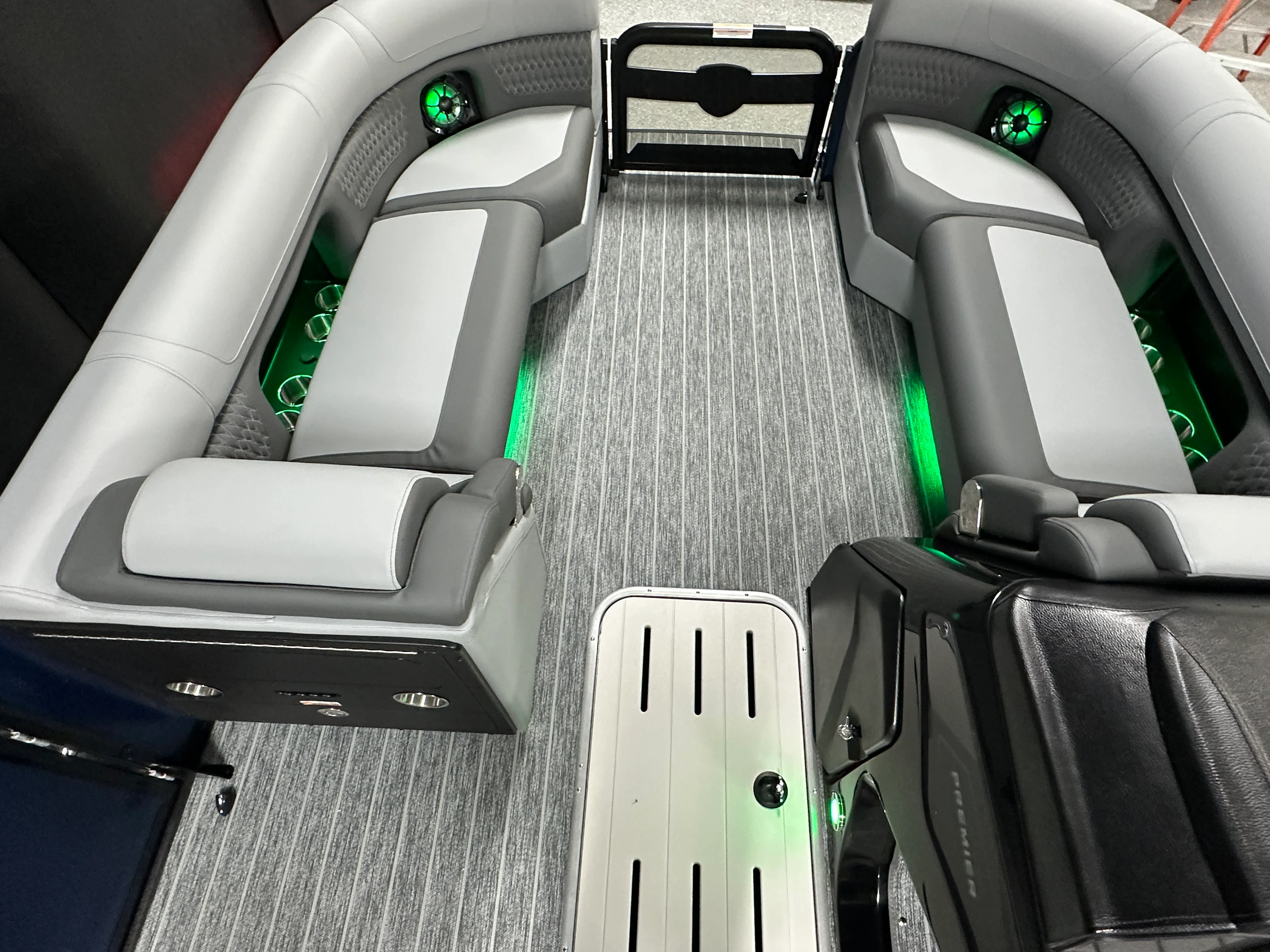 2026 Premier 230SOLARIS Image Thumbnail #61