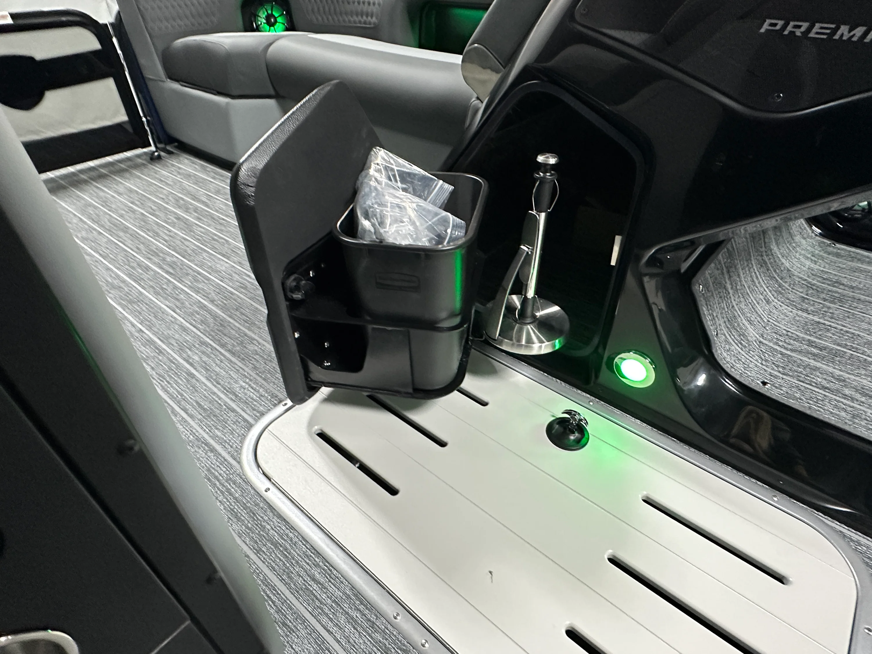 2026 Premier 230SOLARIS Image Thumbnail #60