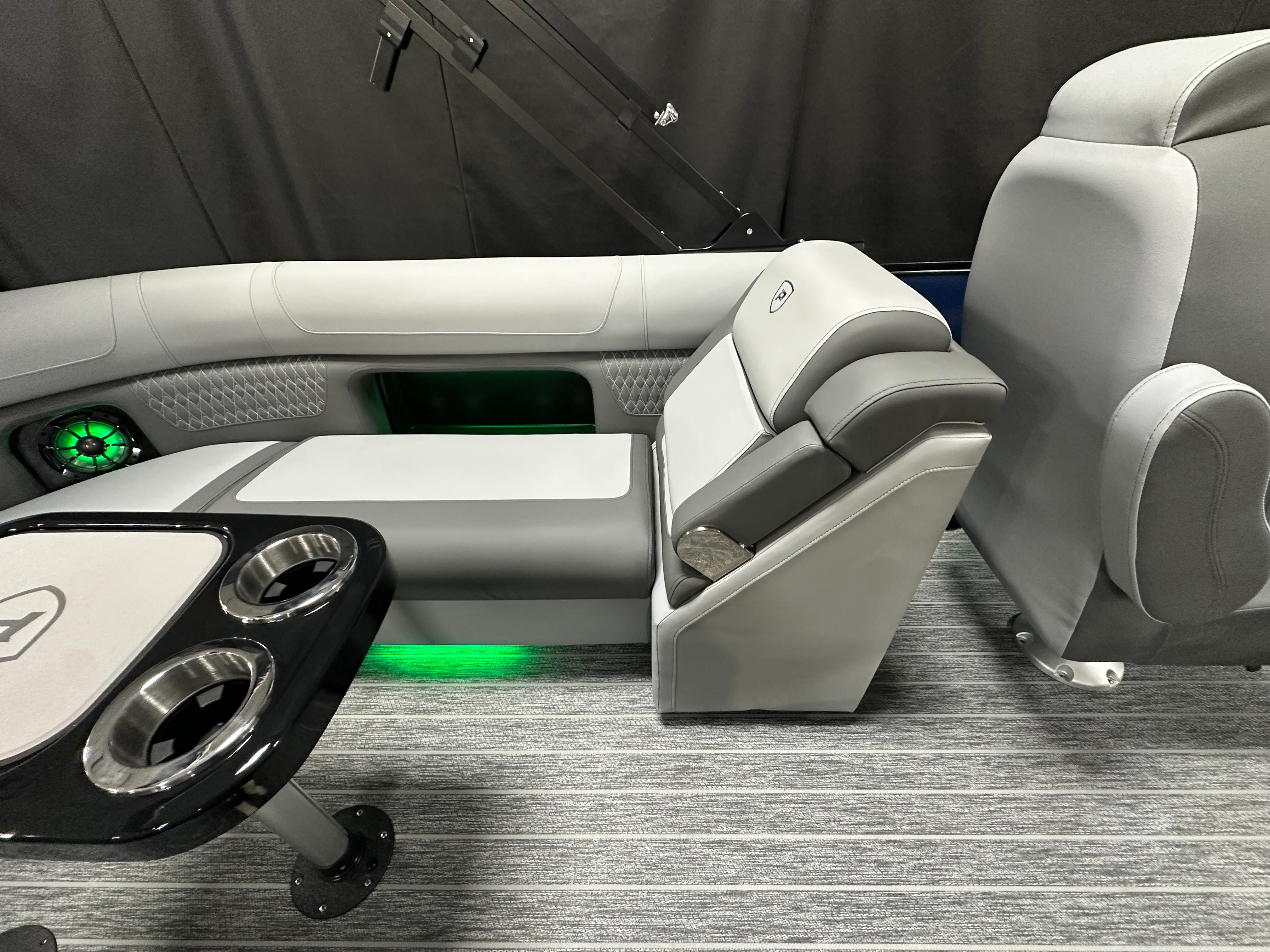 2026 Premier 230SOLARIS Image Thumbnail #26