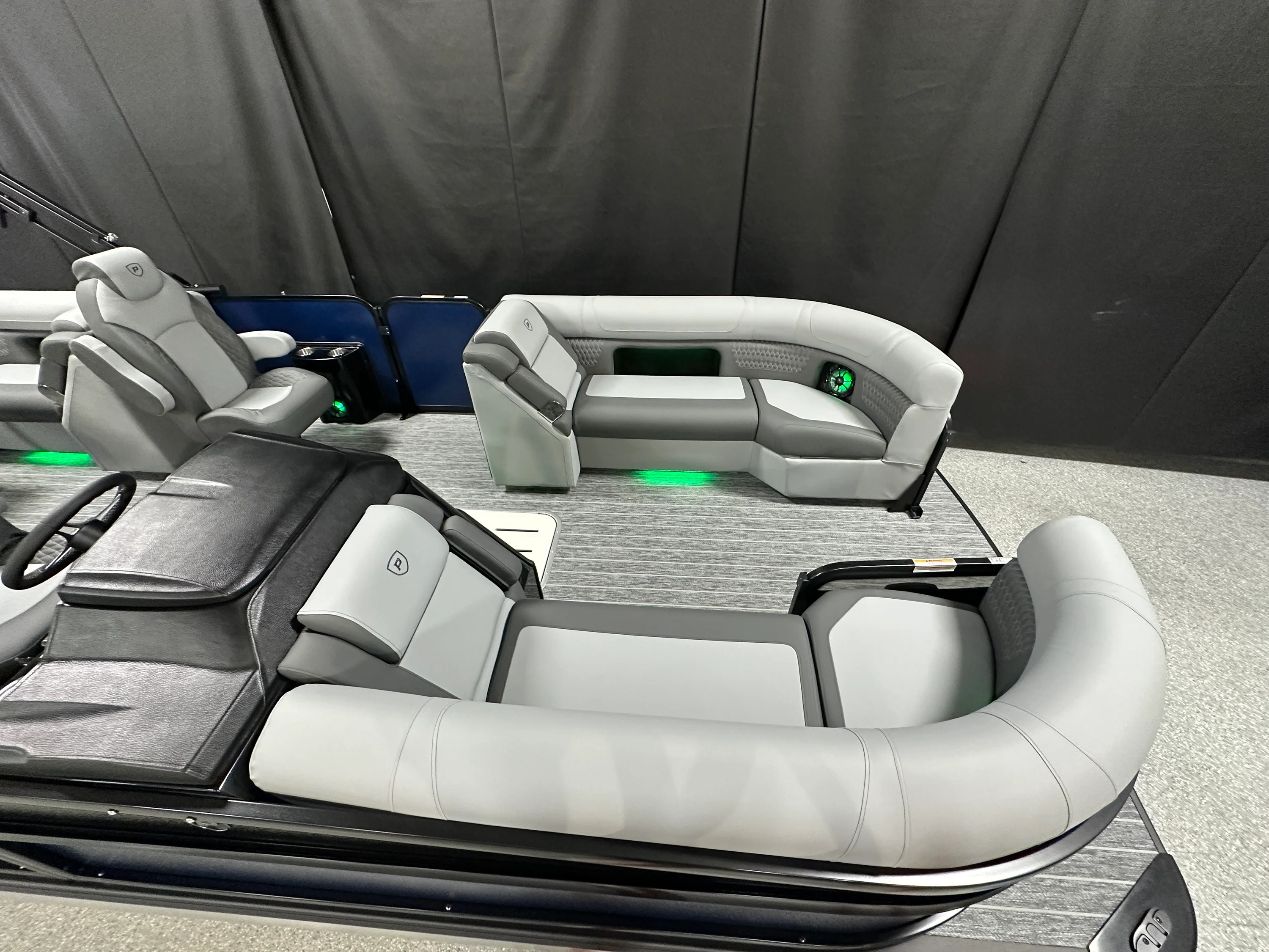 2026 Premier 230SOLARIS Image Thumbnail #5