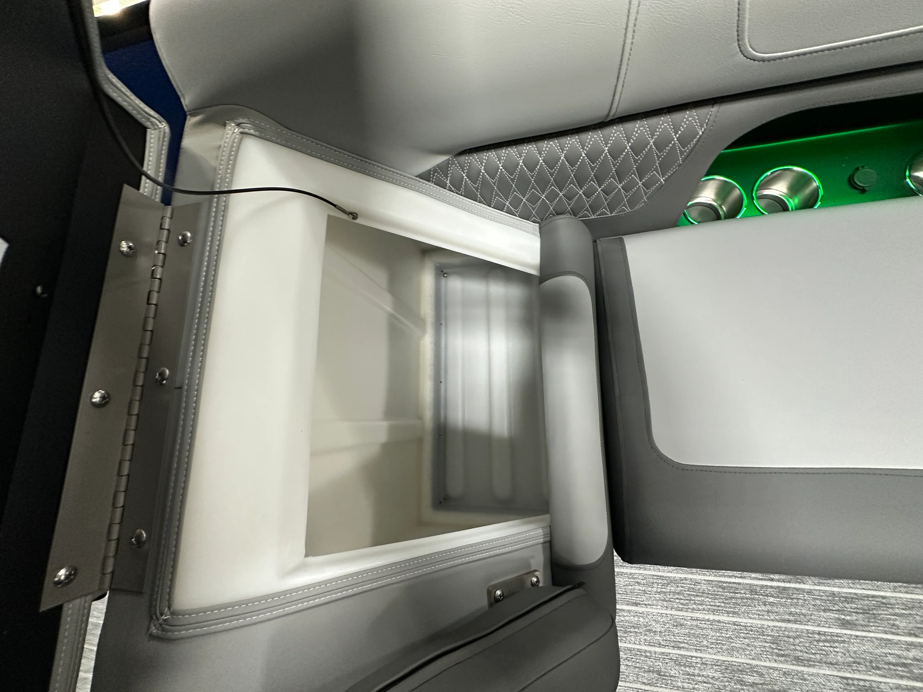 2026 Premier 230SOLARIS Image Thumbnail #36