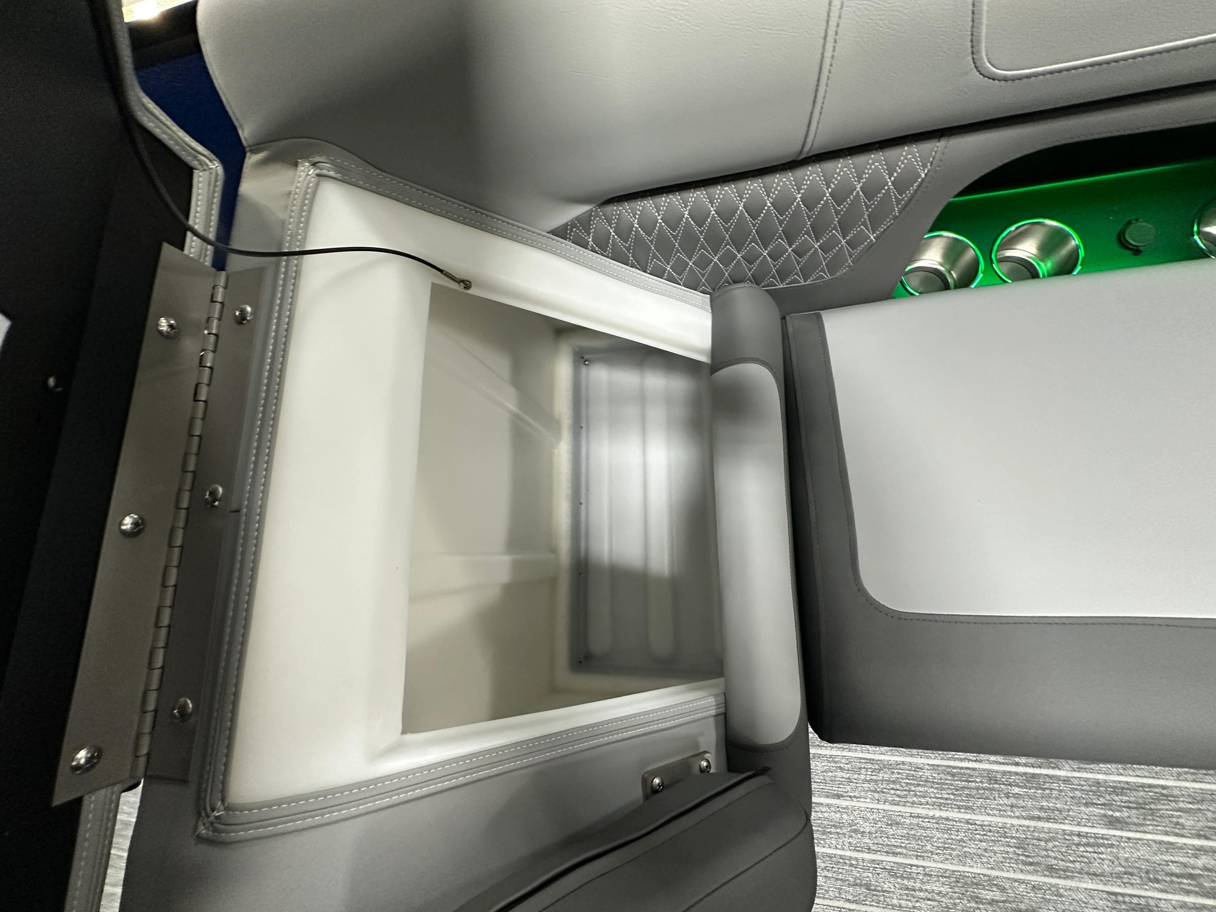 2026 Premier 230SOLARIS Image Thumbnail #36