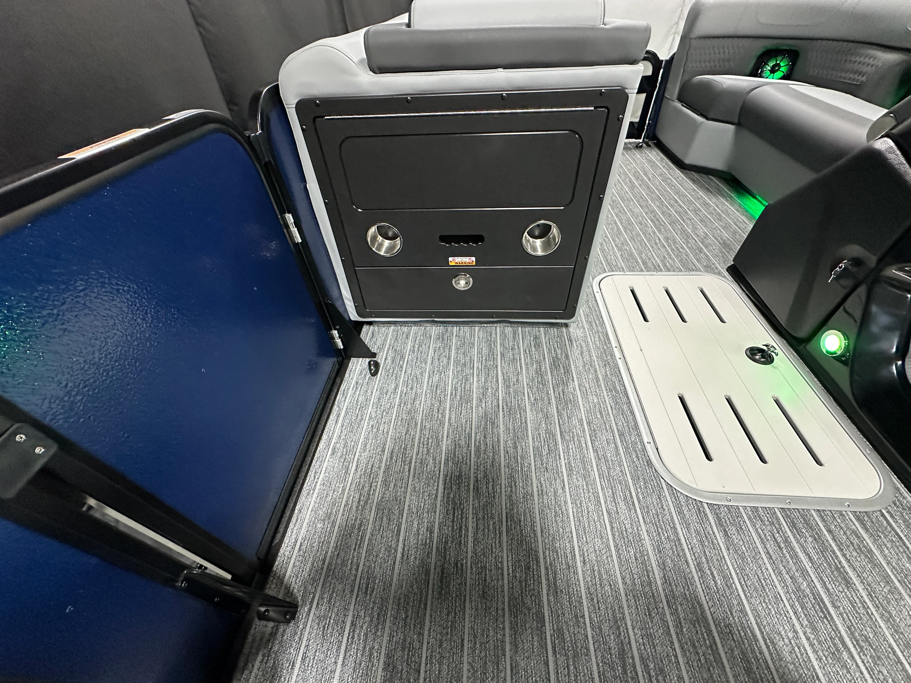 2026 Premier 230SOLARIS Image Thumbnail #42