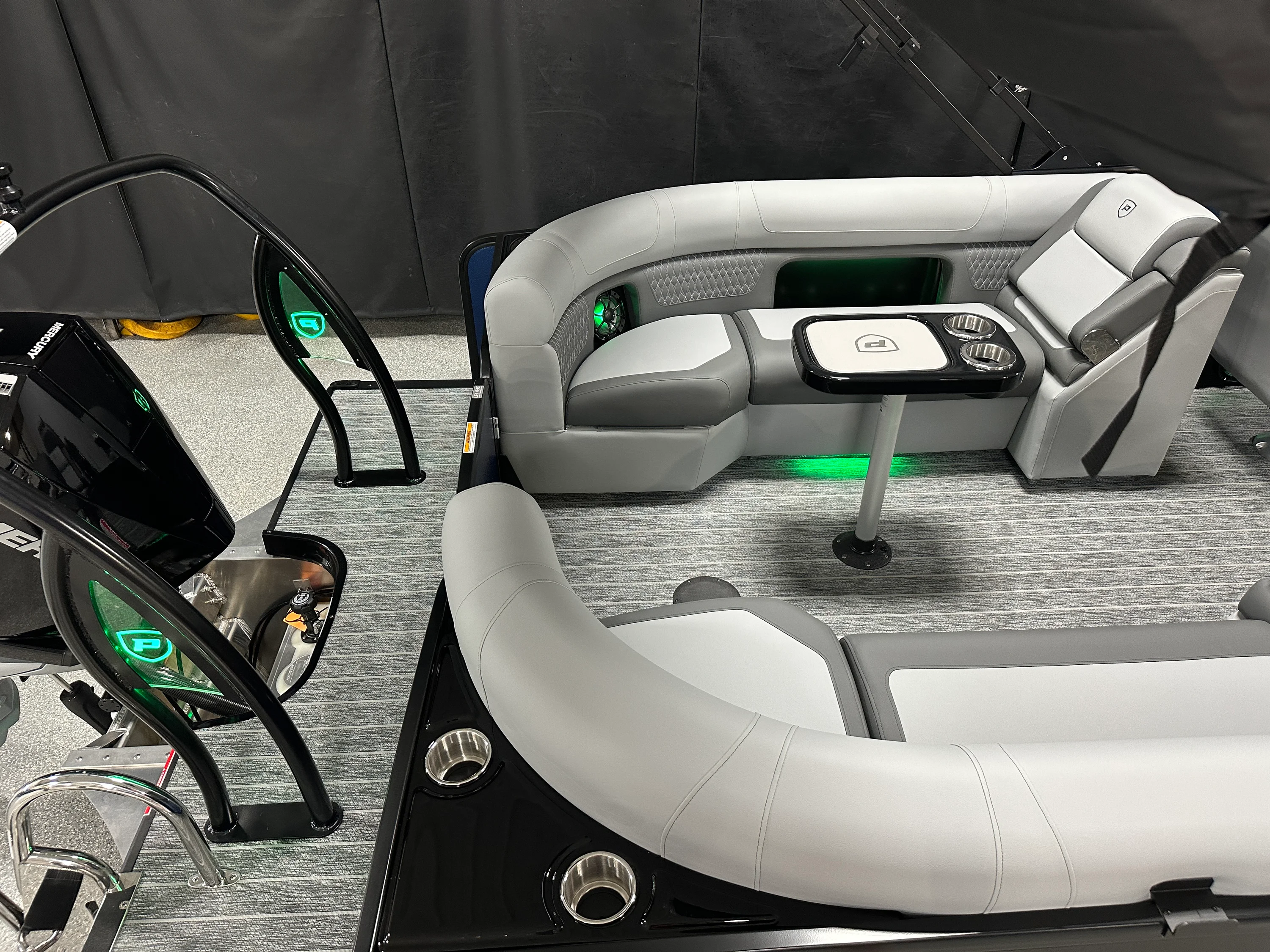 2026 Premier 230SOLARIS Image Thumbnail #3