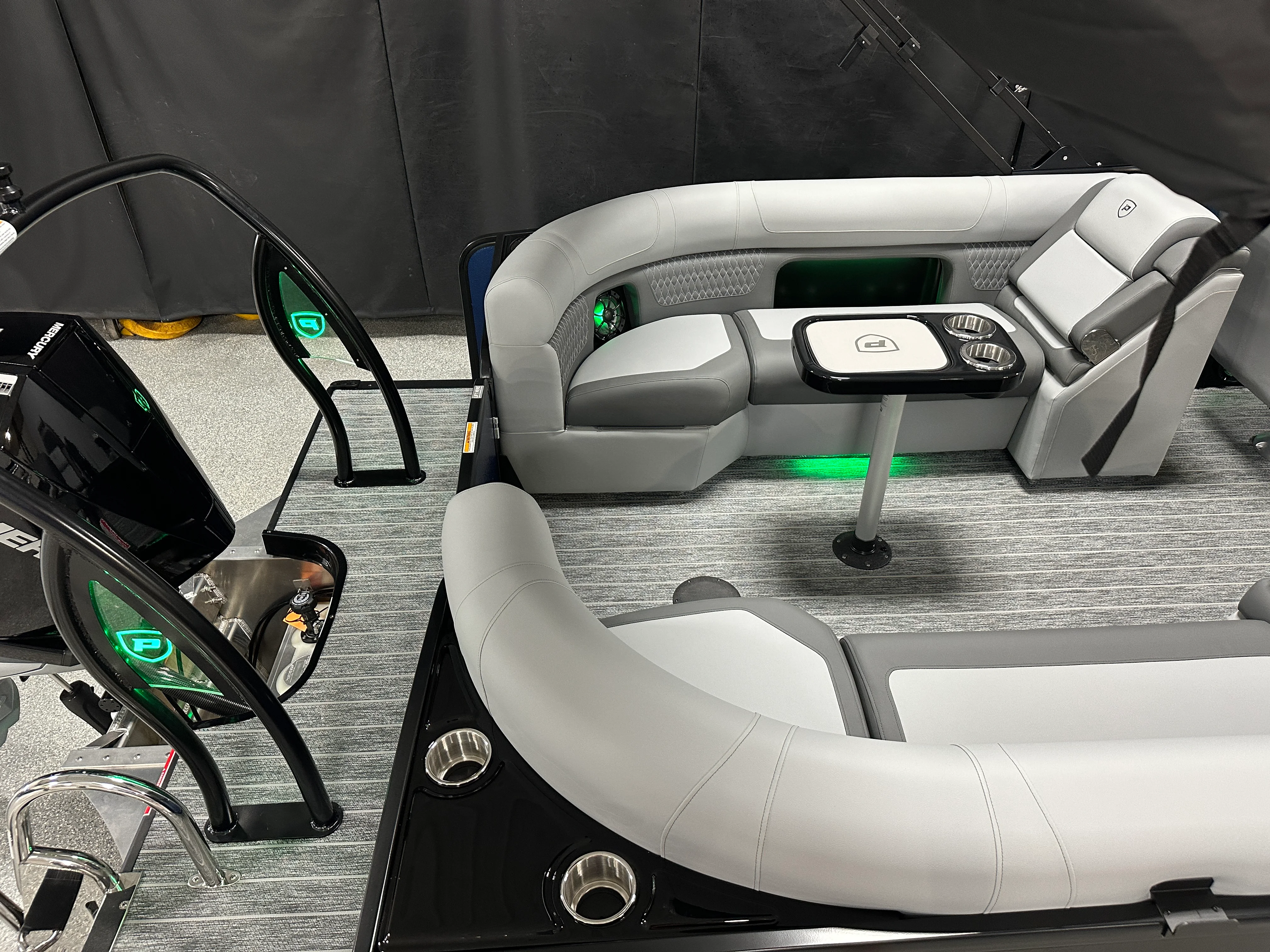 2026 Premier 230SOLARIS Image Thumbnail #3