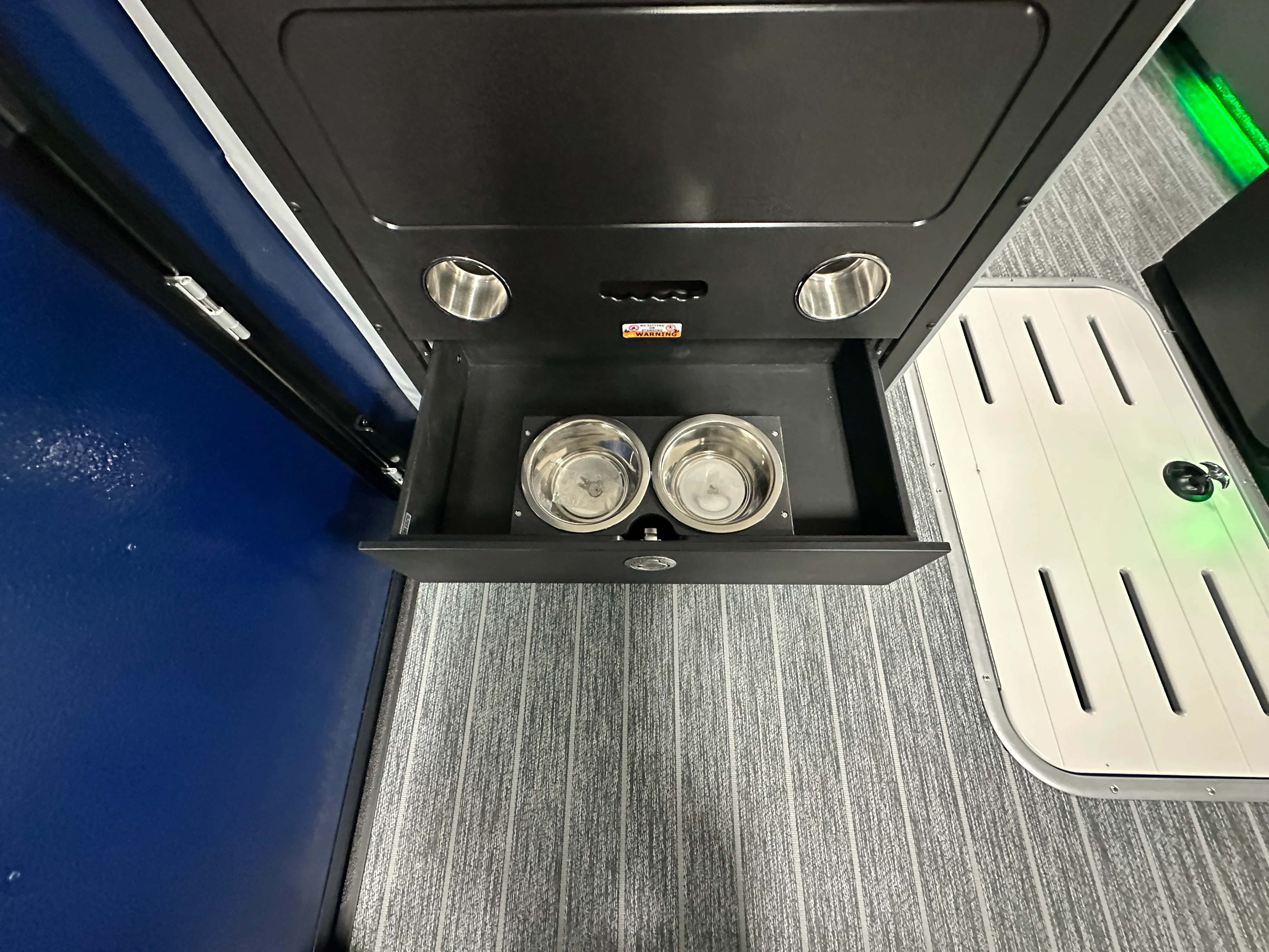 2026 Premier 230SOLARIS Image Thumbnail #46