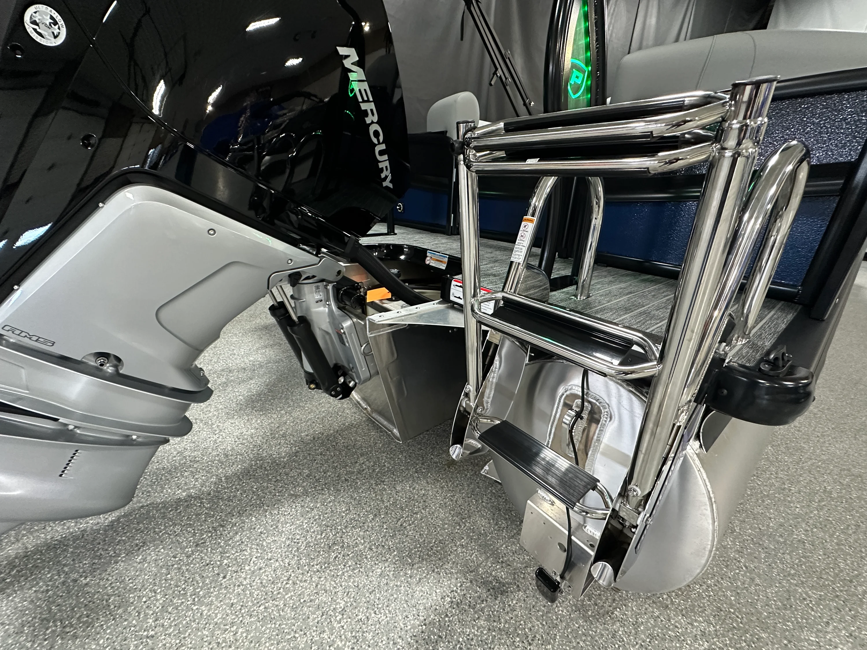 2026 Premier 230SOLARIS Image Thumbnail #9