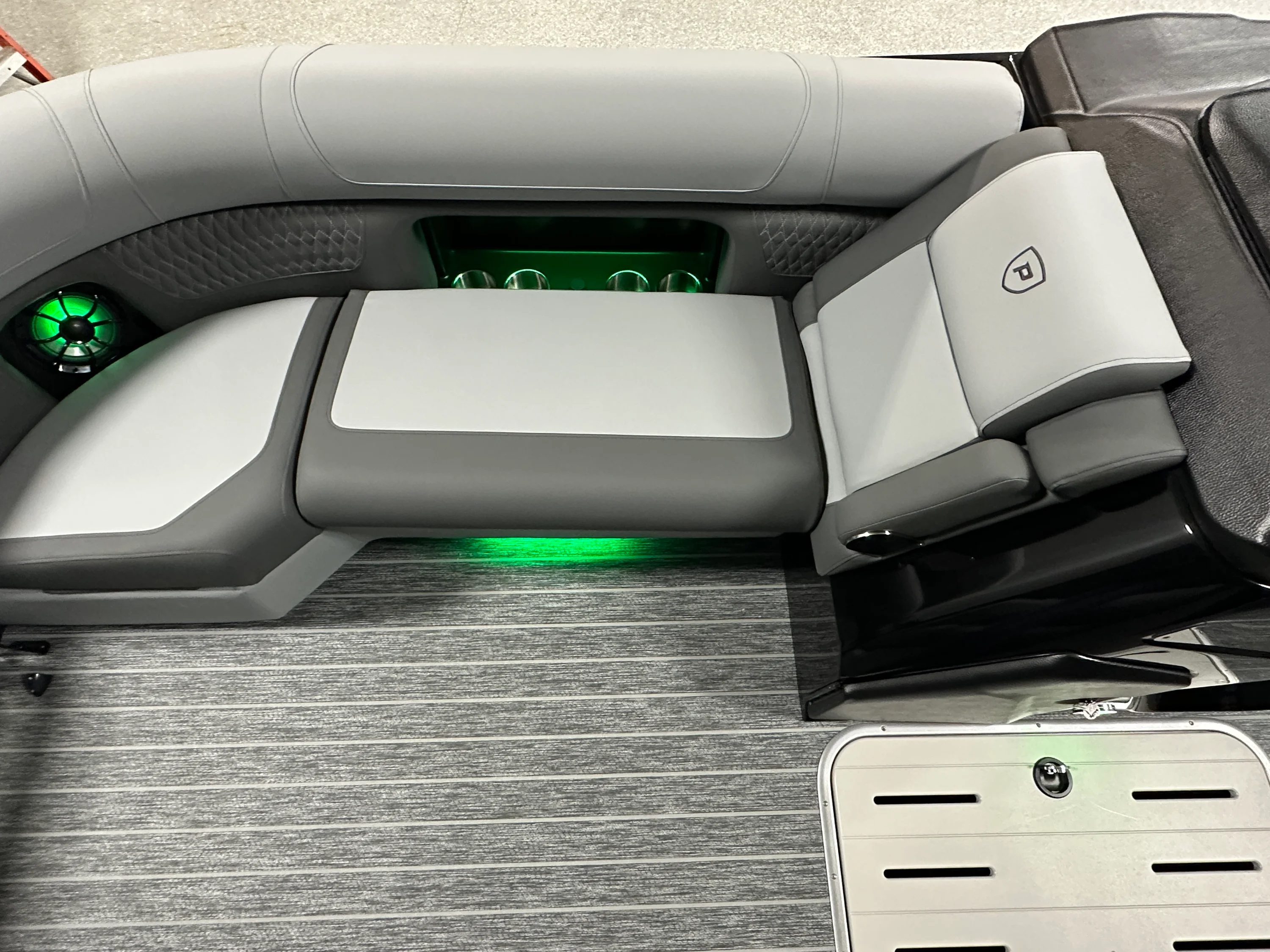 2026 Premier 230SOLARIS Image Thumbnail #69