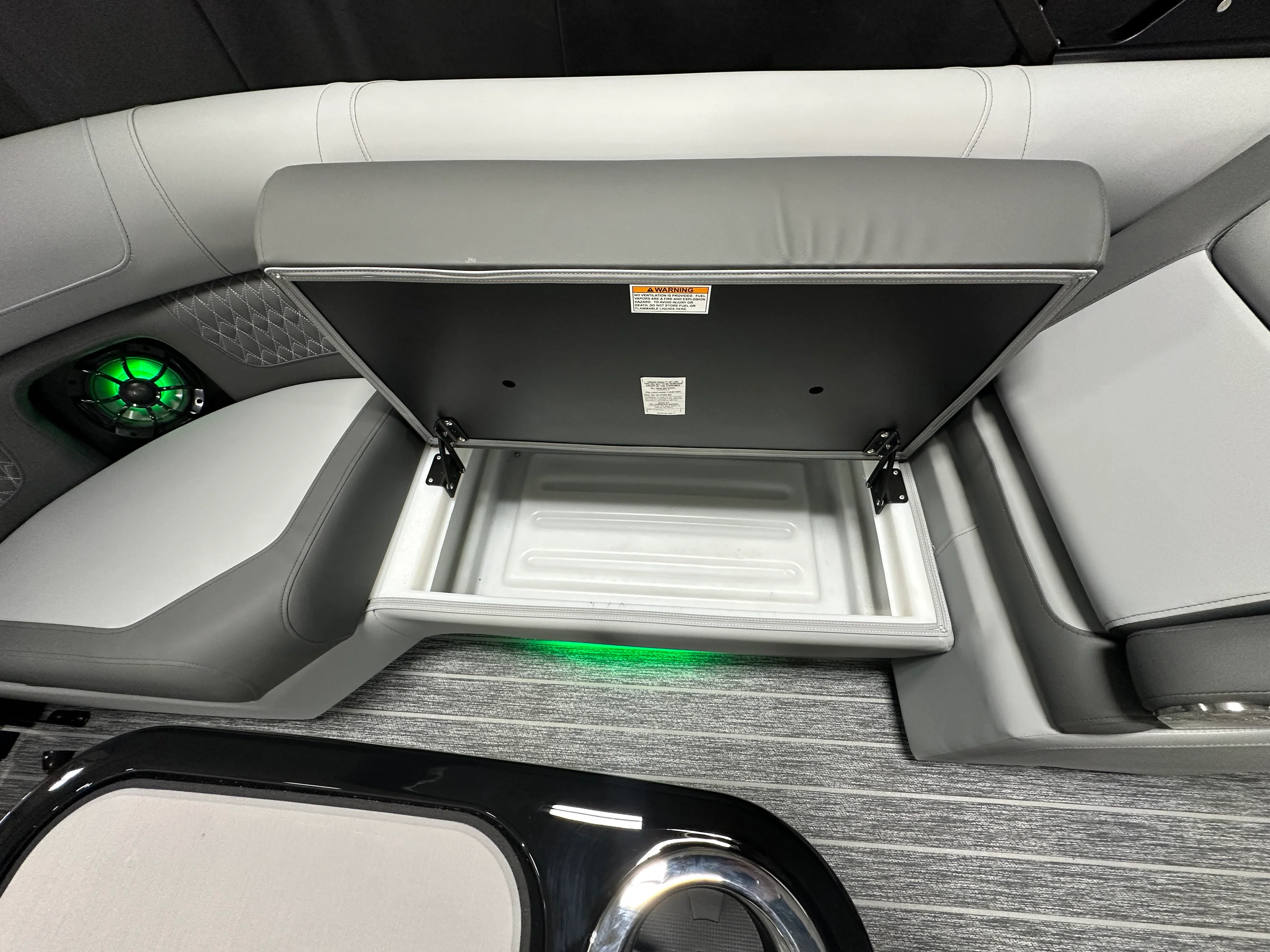 2026 Premier 230SOLARIS Image Thumbnail #22