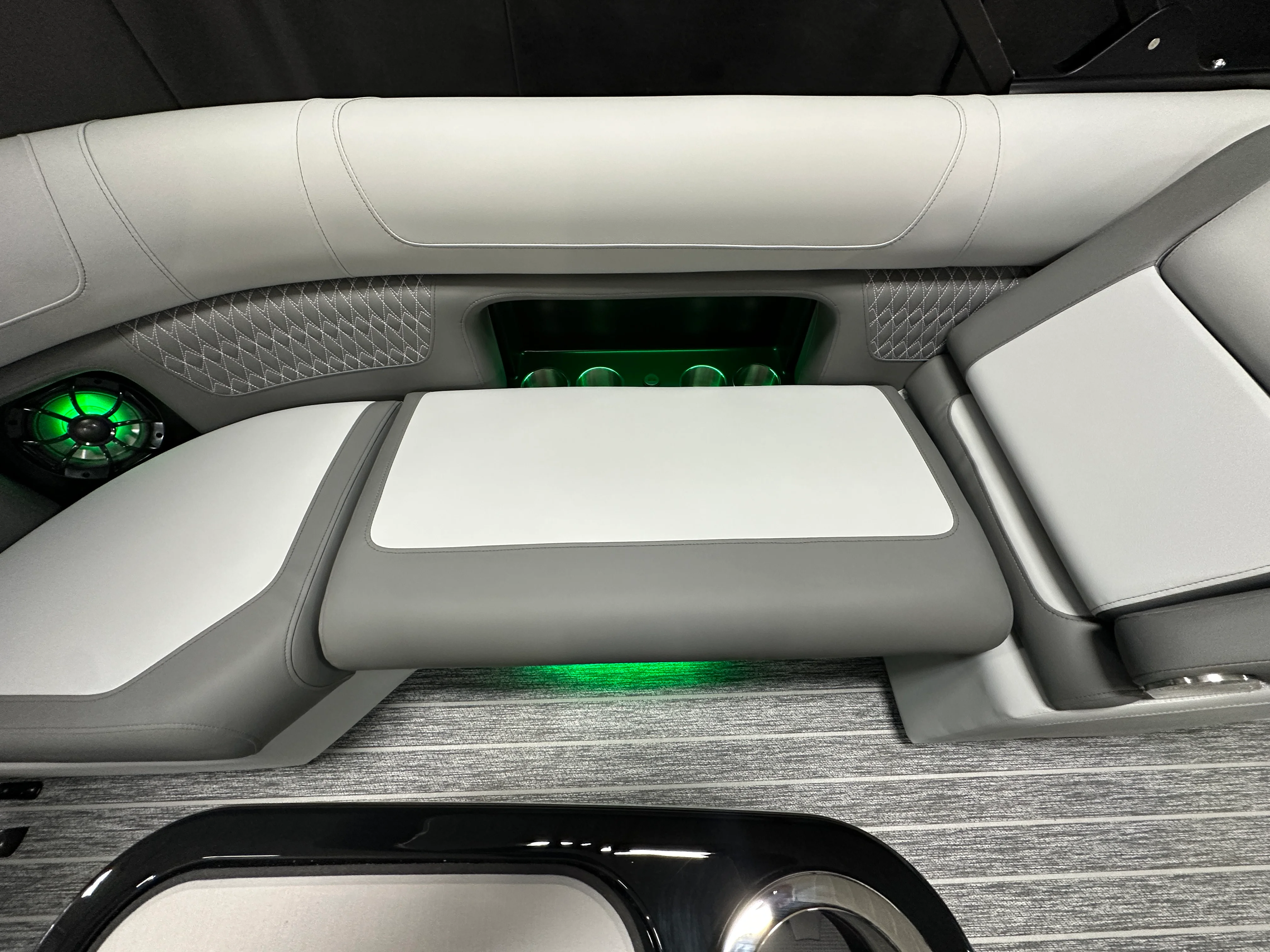 2026 Premier 230SOLARIS Image Thumbnail #21