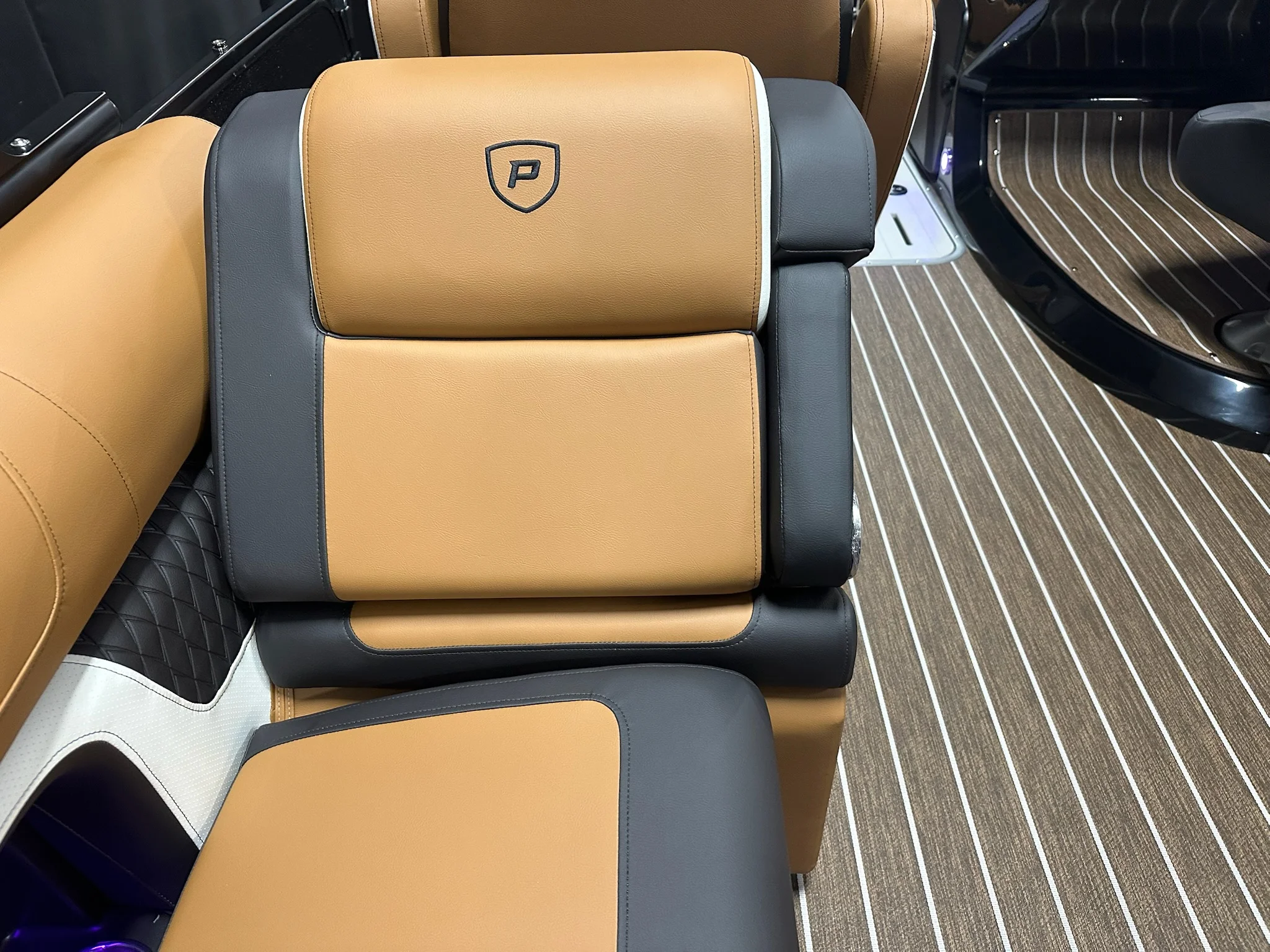 2026 Premier 230SOLARIS Image Thumbnail #23