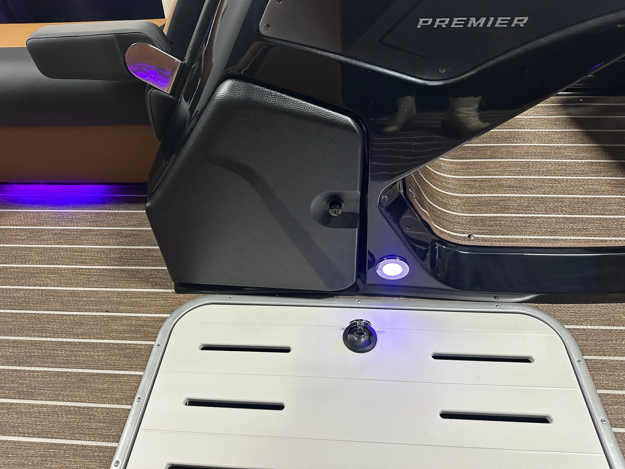 2026 Premier 230SOLARIS Image Thumbnail #51