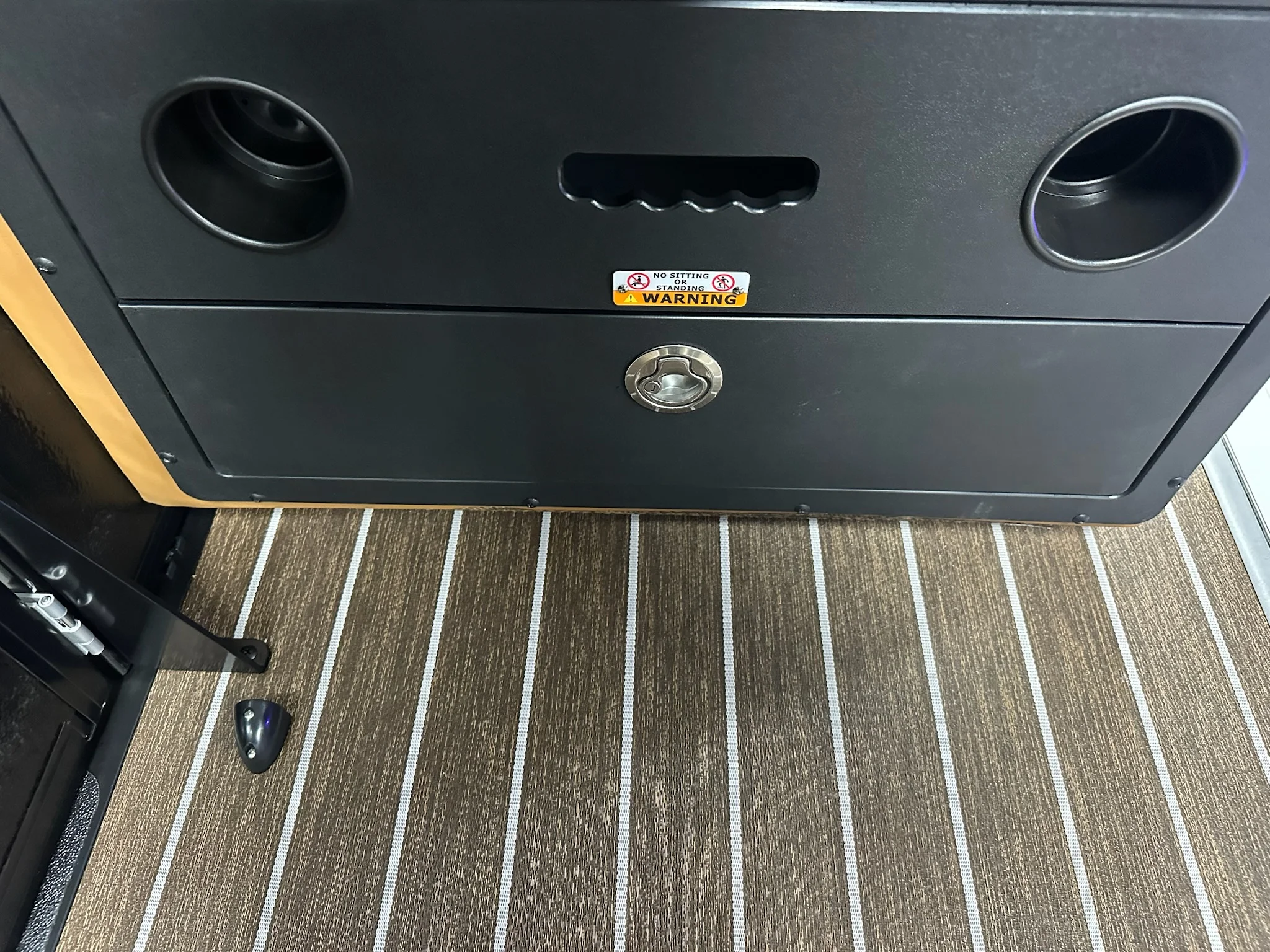 2026 Premier 230SOLARIS Image Thumbnail #39