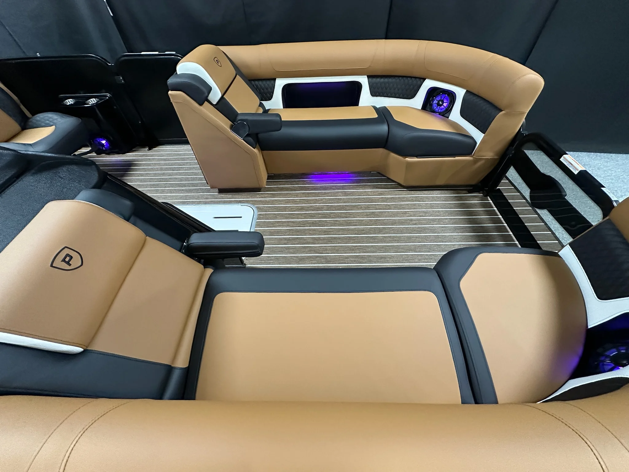 2026 Premier 230SOLARIS Image Thumbnail #7