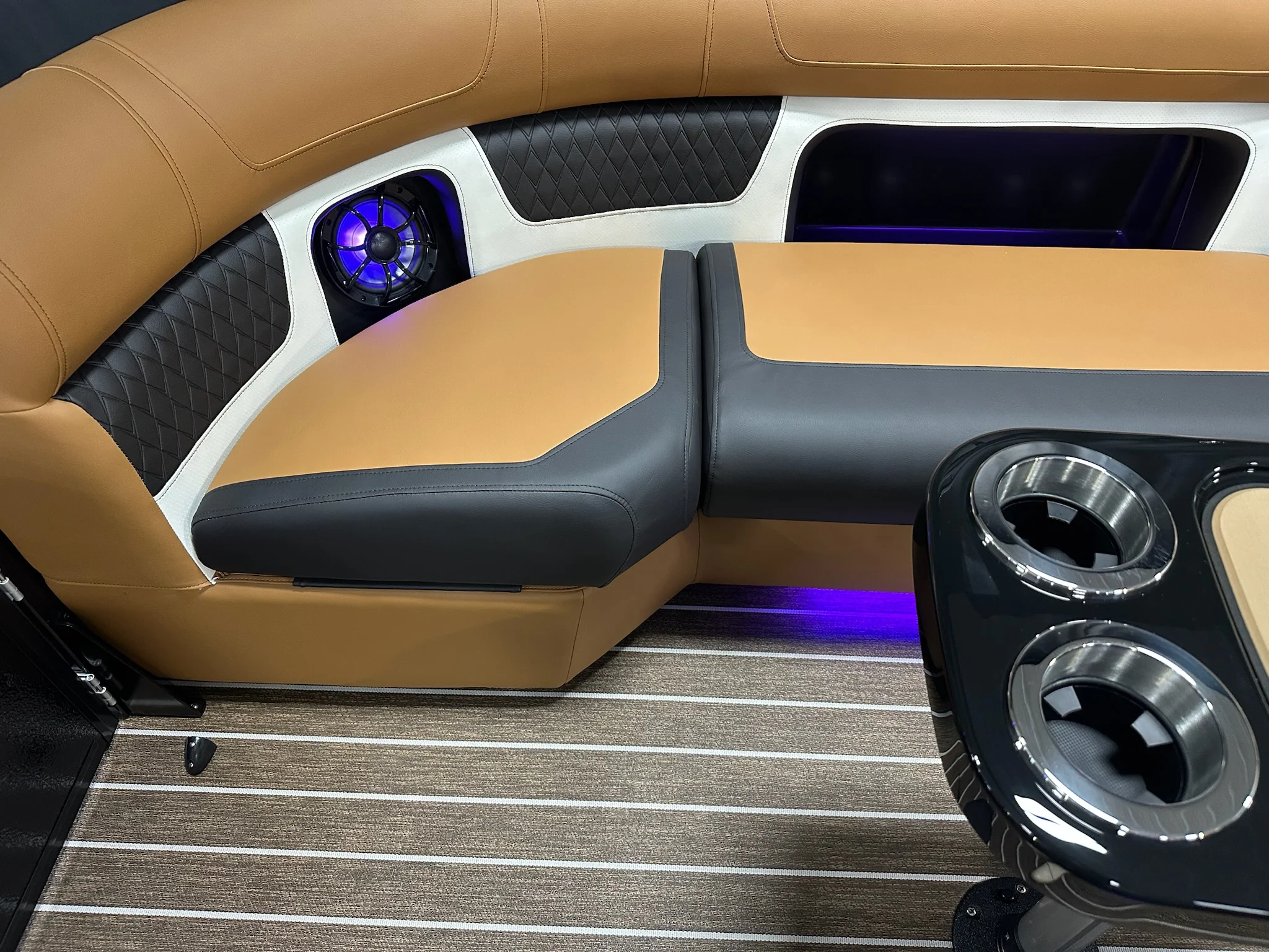 2026 Premier 230SOLARIS Image Thumbnail #17