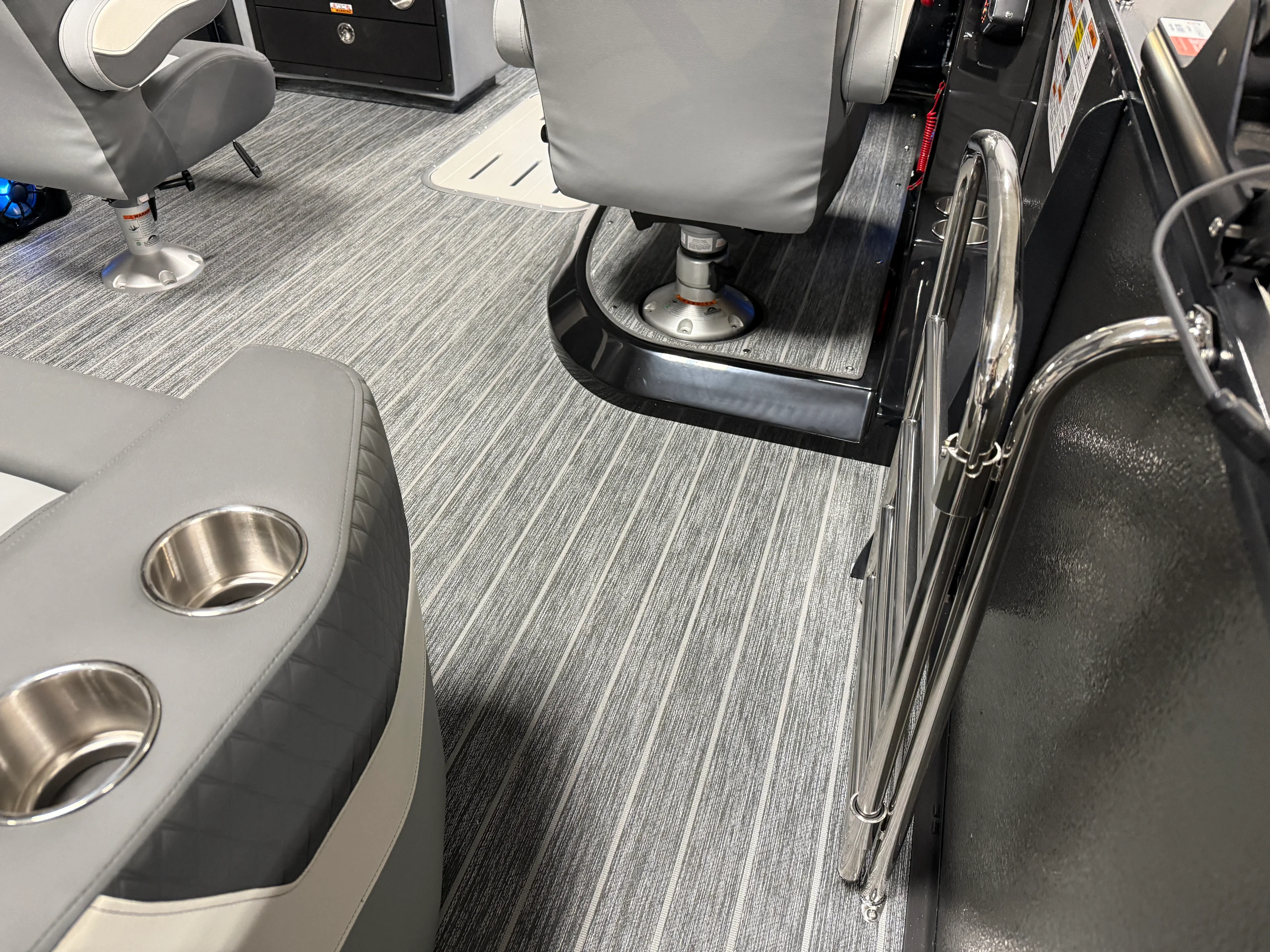 2026 Premier 230SOLARIS Image Thumbnail #36