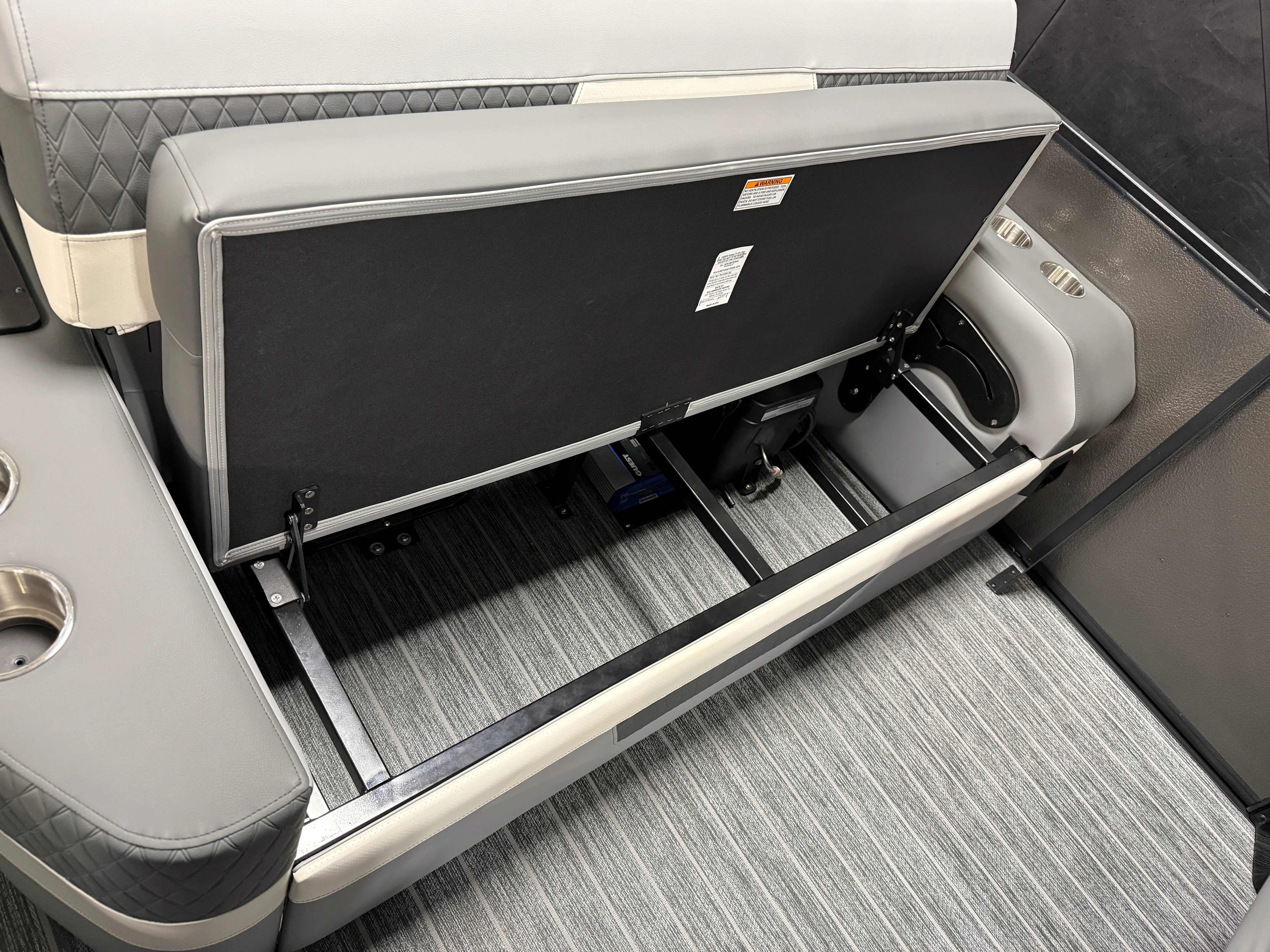 2026 Premier 230SOLARIS Image Thumbnail #38