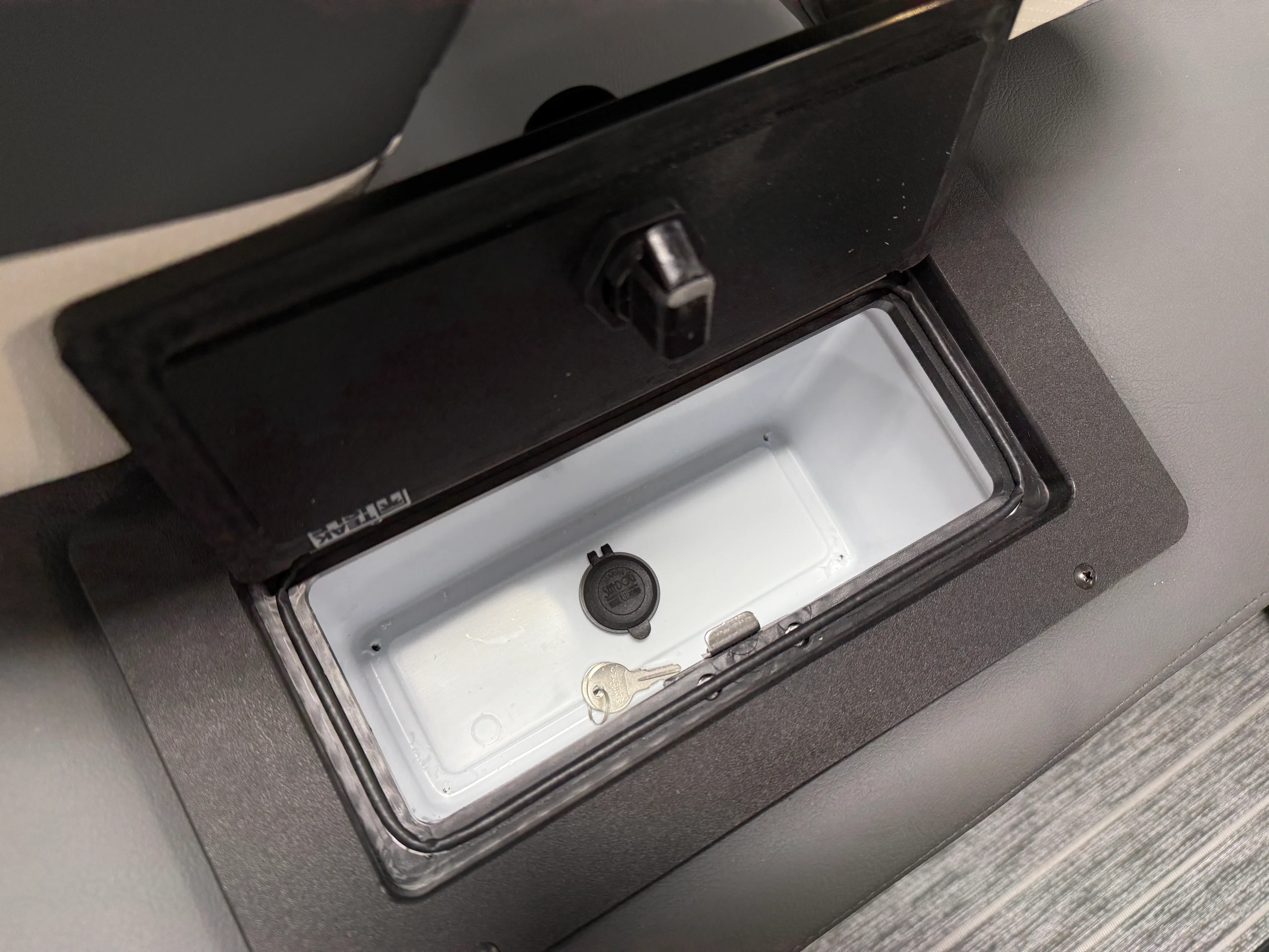 2026 Premier 230SOLARIS Image Thumbnail #34