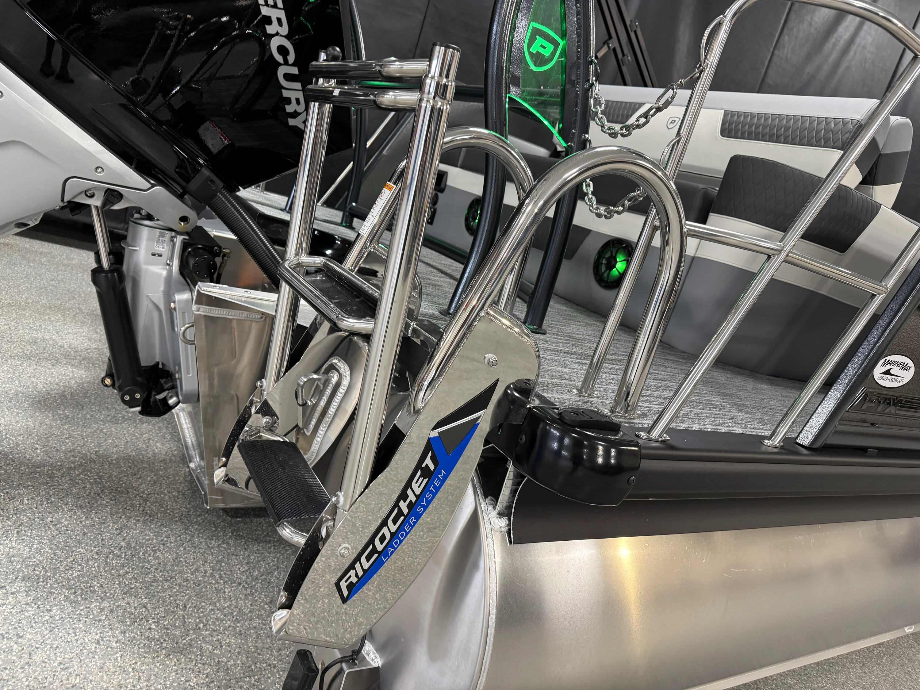 2026 Premier 230SOLARIS Image Thumbnail #20