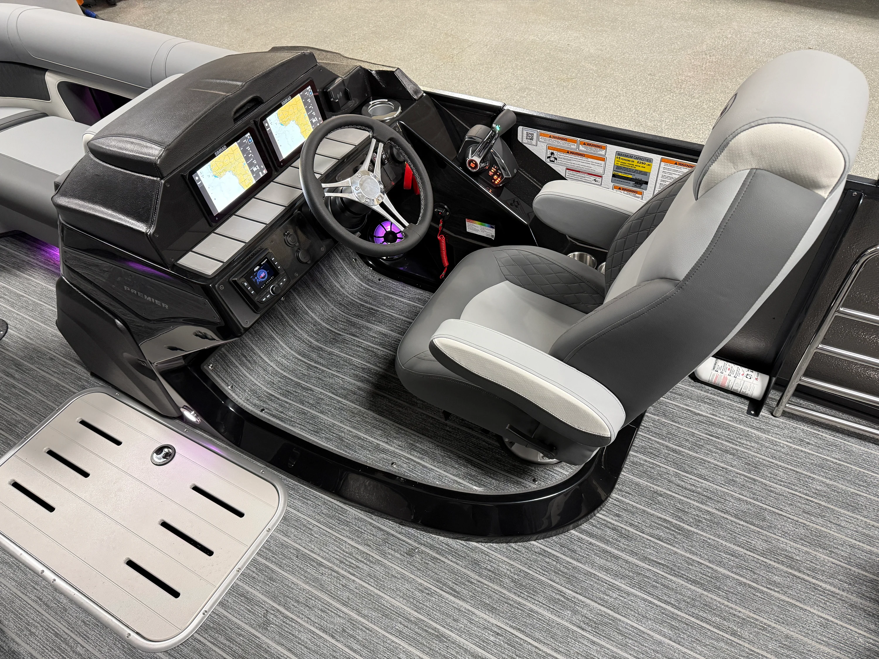 2026 Premier 230SOLARIS Image Thumbnail #48
