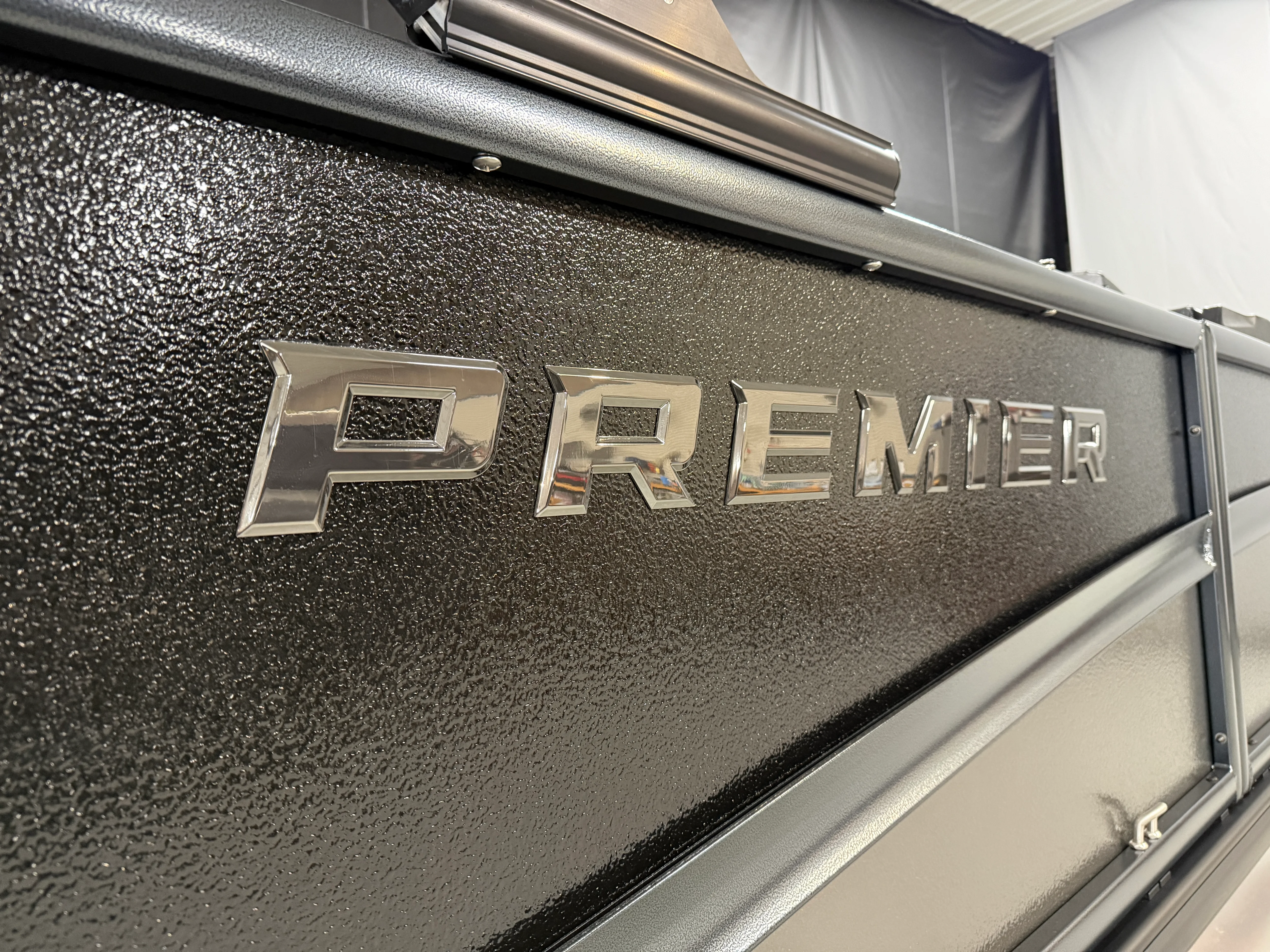 2026 Premier 230SOLARIS Image Thumbnail #10