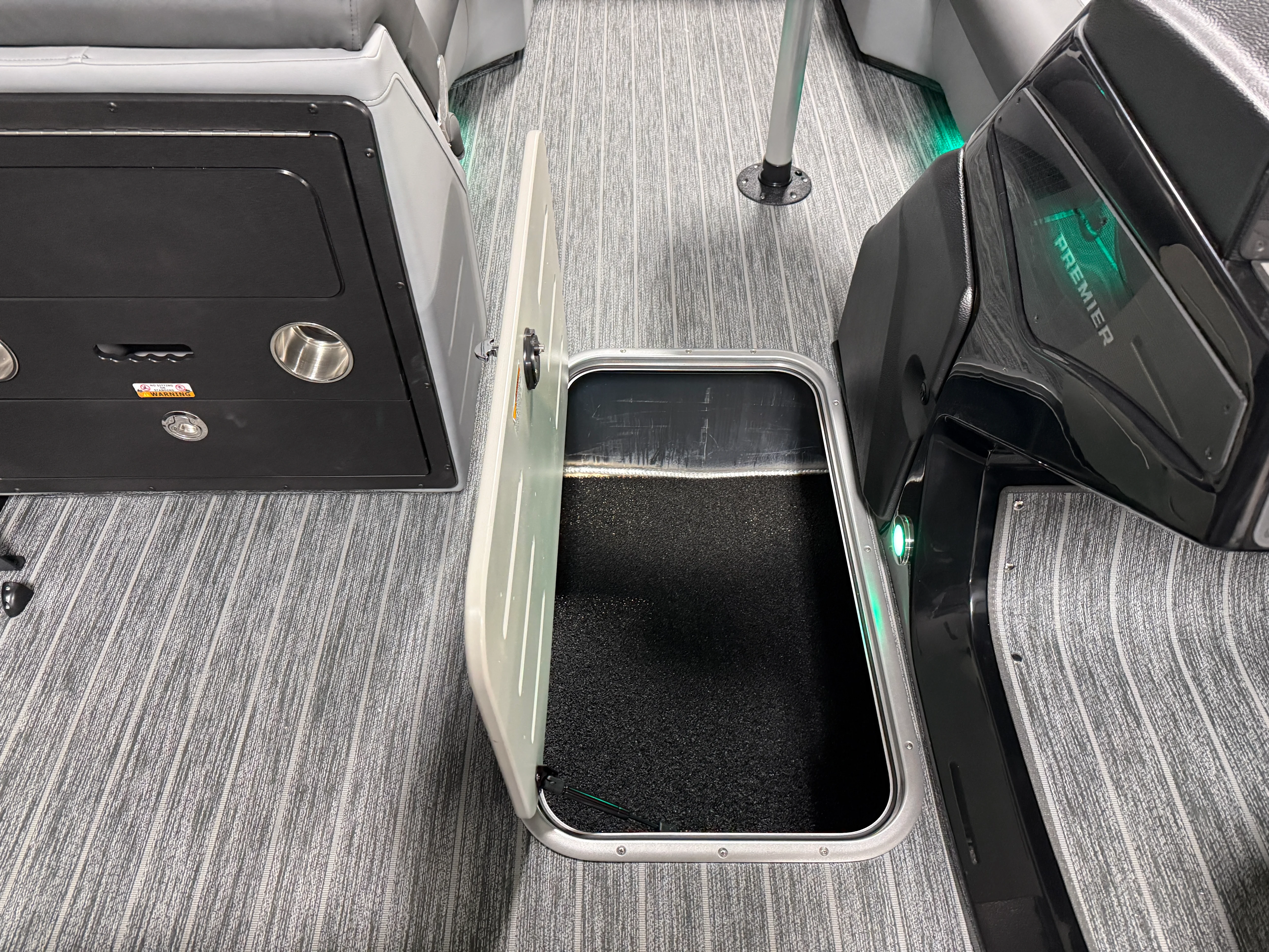 2026 Premier 230SOLARIS Image Thumbnail #45